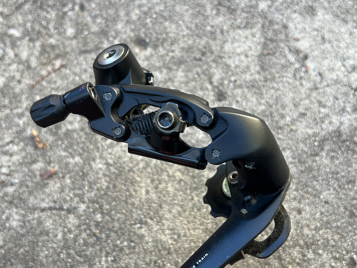 Shimano Deore RD-M530 9 Speed Long Cage SGS Rapid Rise Low Normal Black Rear Derailleur