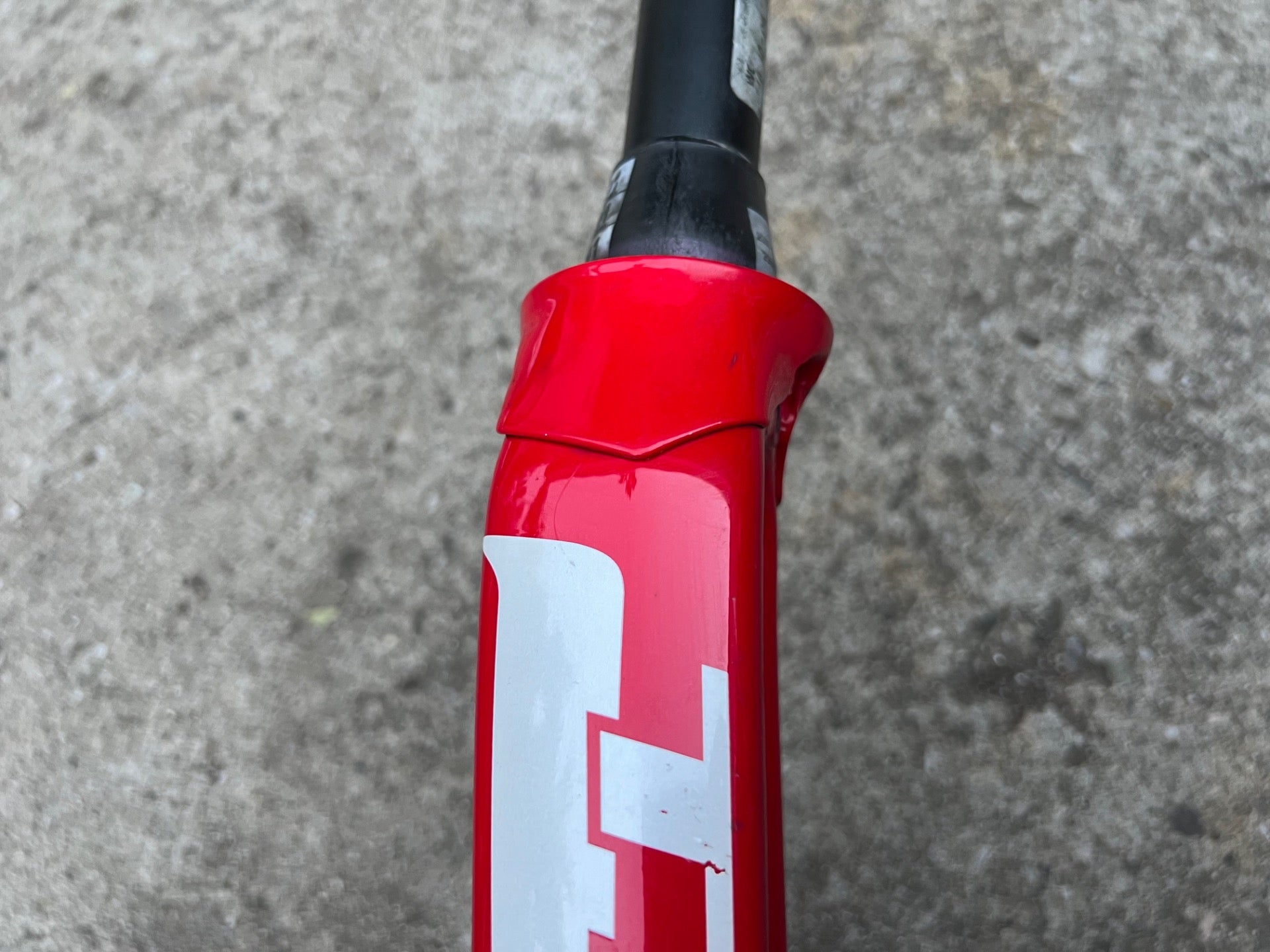 Trek RXL Bontrager 1 1/8” Tapered Carbon Fork Red White Aluminum Road Bike Race - Image 11