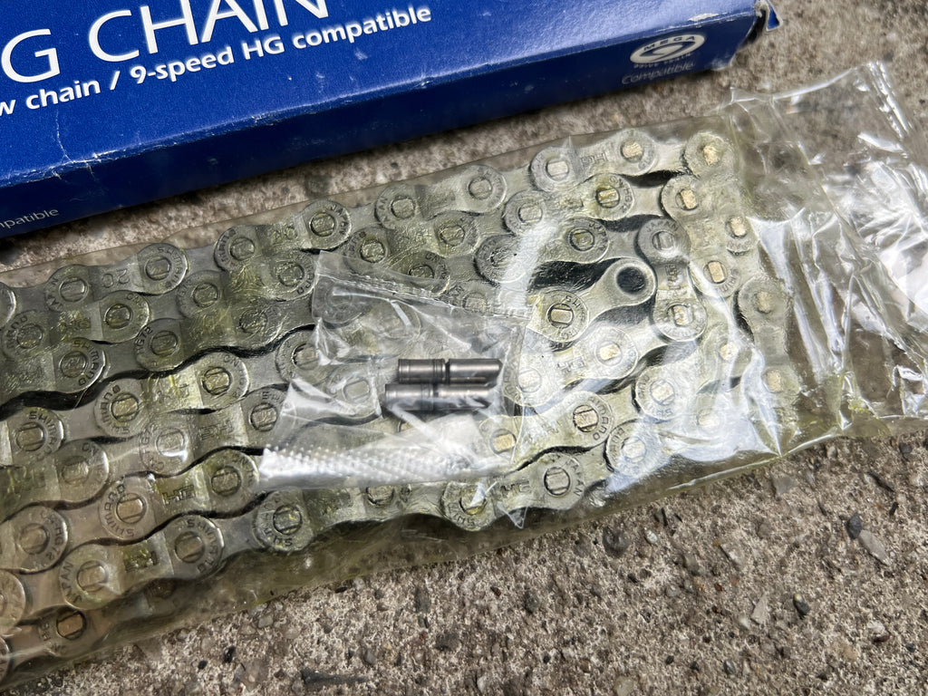 NOS NEW Shimano HG72 Deore XT 9 Speed Chain Vintage MTB M750 STI HG