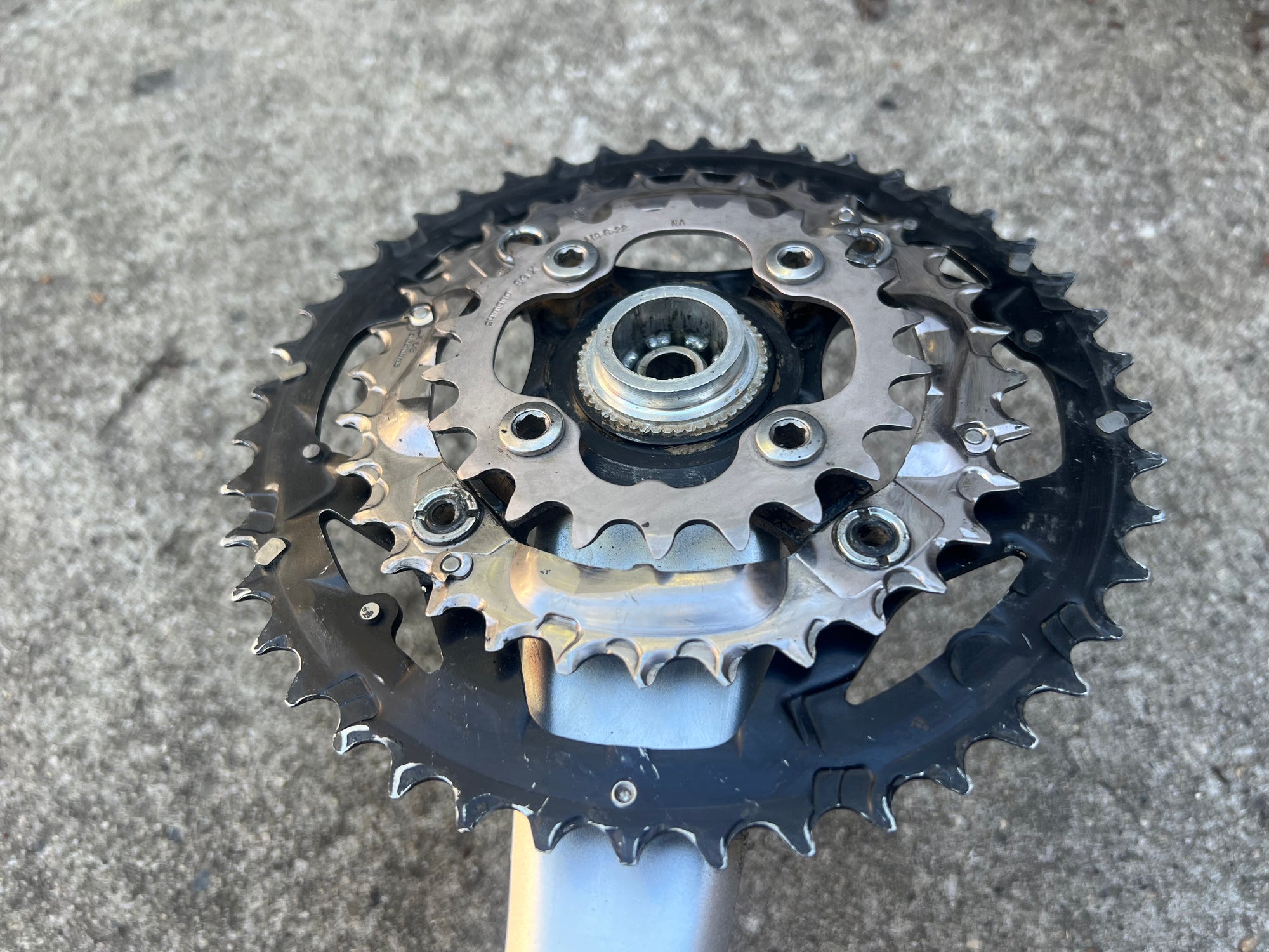 Shimano Deore XT FC-M752 Octalink V2 175mm 22-32-44 Triple MTB Crankset