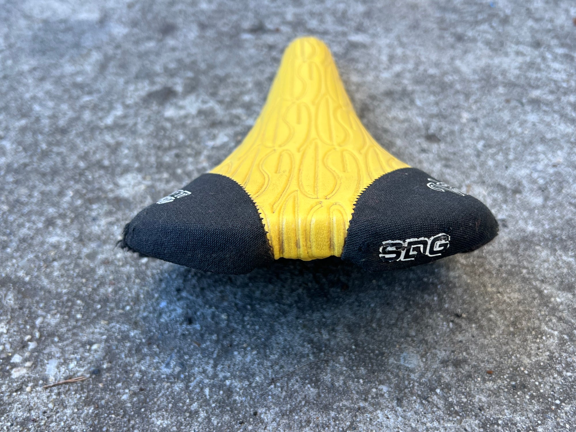 SDG Ventura Comp TI Titanium Saddle 270x140mm Yellow Vintage MTB Mountain