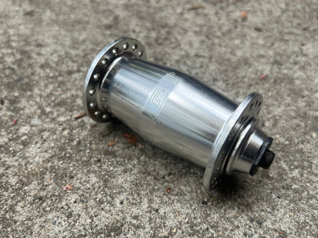 GT Hadley Front Hub 32H Hole 100mm Silver Vintage Mountain Bike