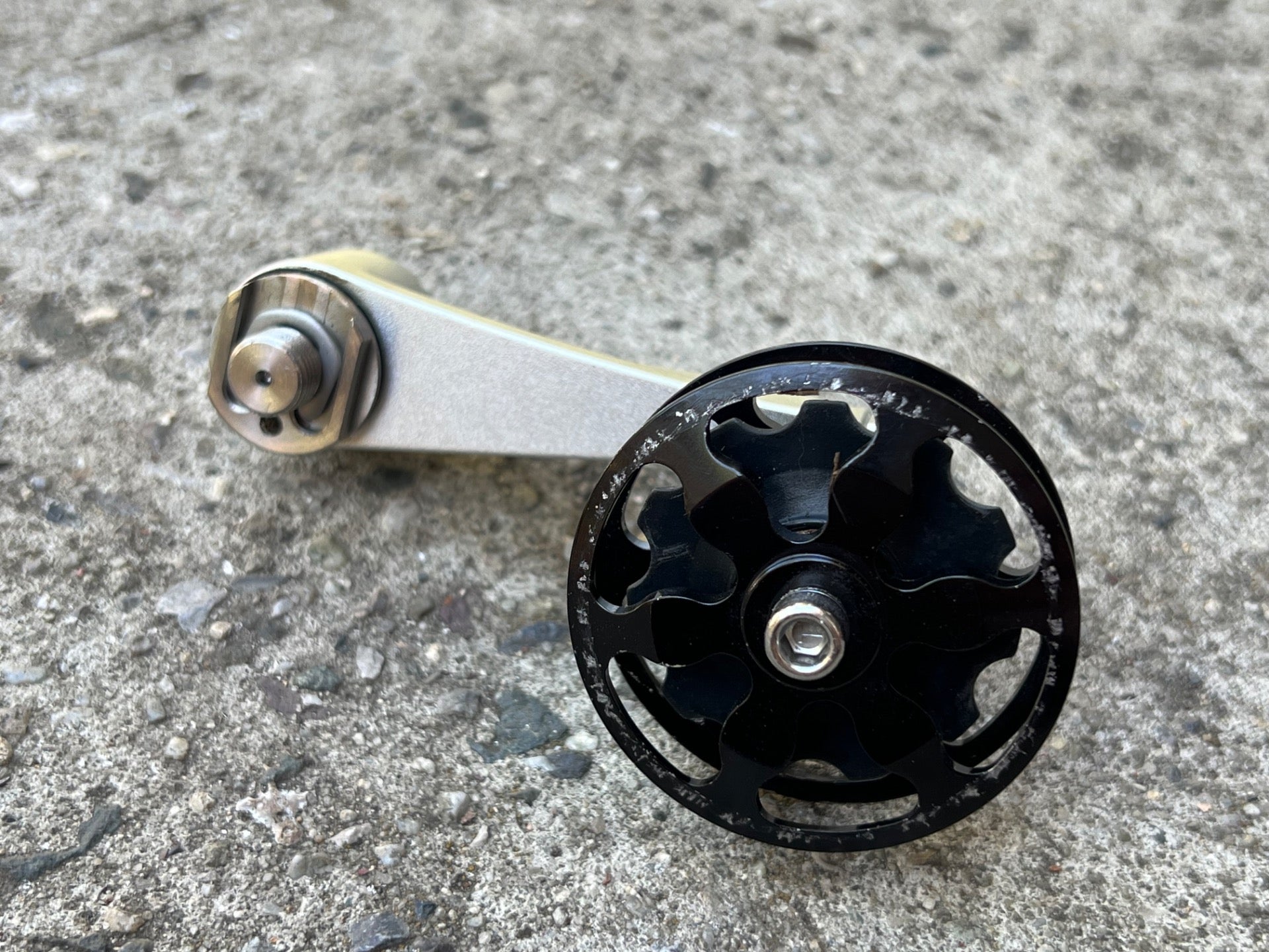 Surly Singleator Single Speed Chain Tensioner Silver Mountain Bike Pulley - Image 2