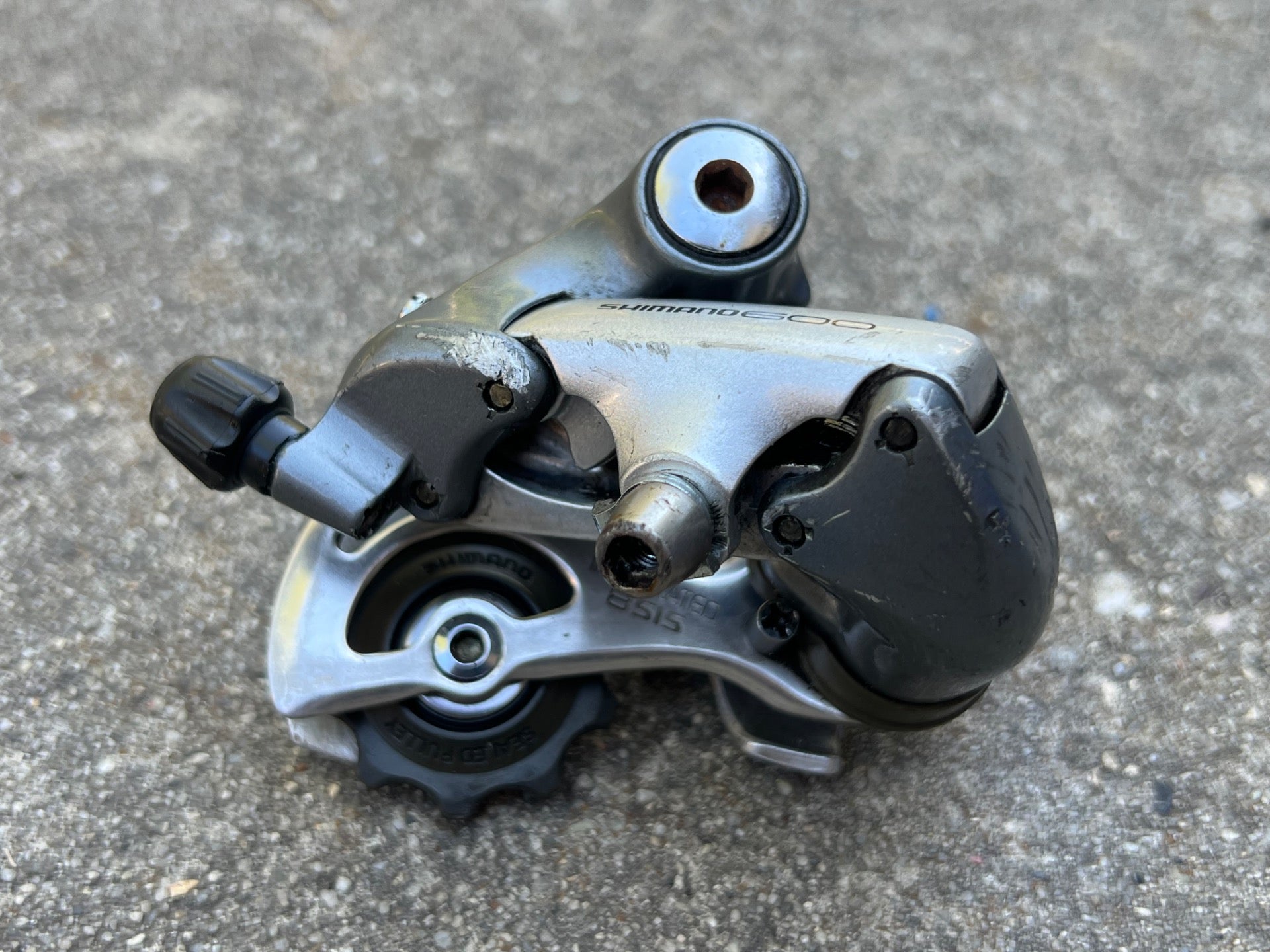 Shimano 600 RD-6401 8 Speed Rear Derailleur Tricolor Short Cage Vintage Road  - Image 2