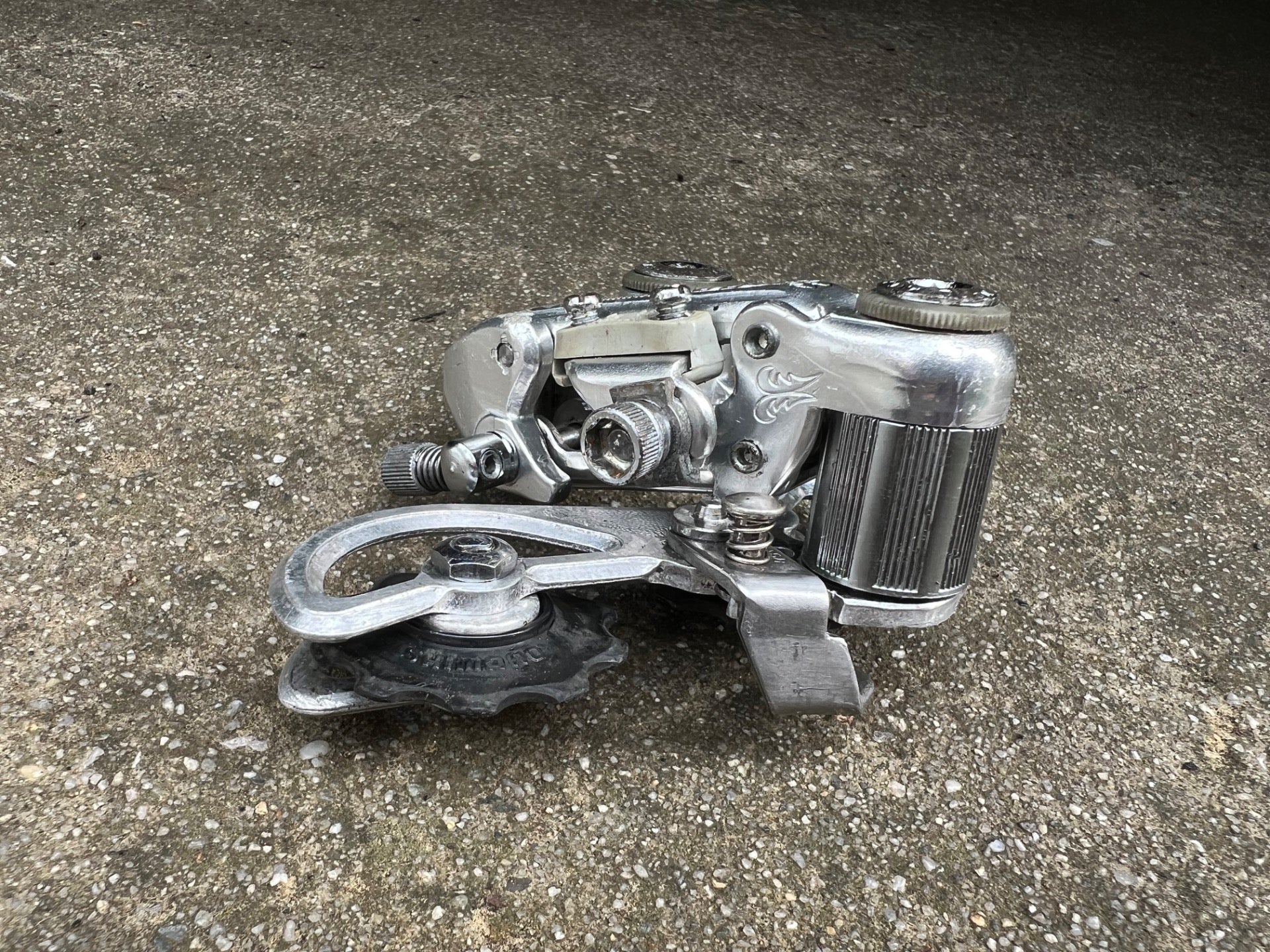 REBUILT Shimano 600 Arabesque RD-6200 Rear Derailleur 6 Speed Short Cage Retro - Image 2