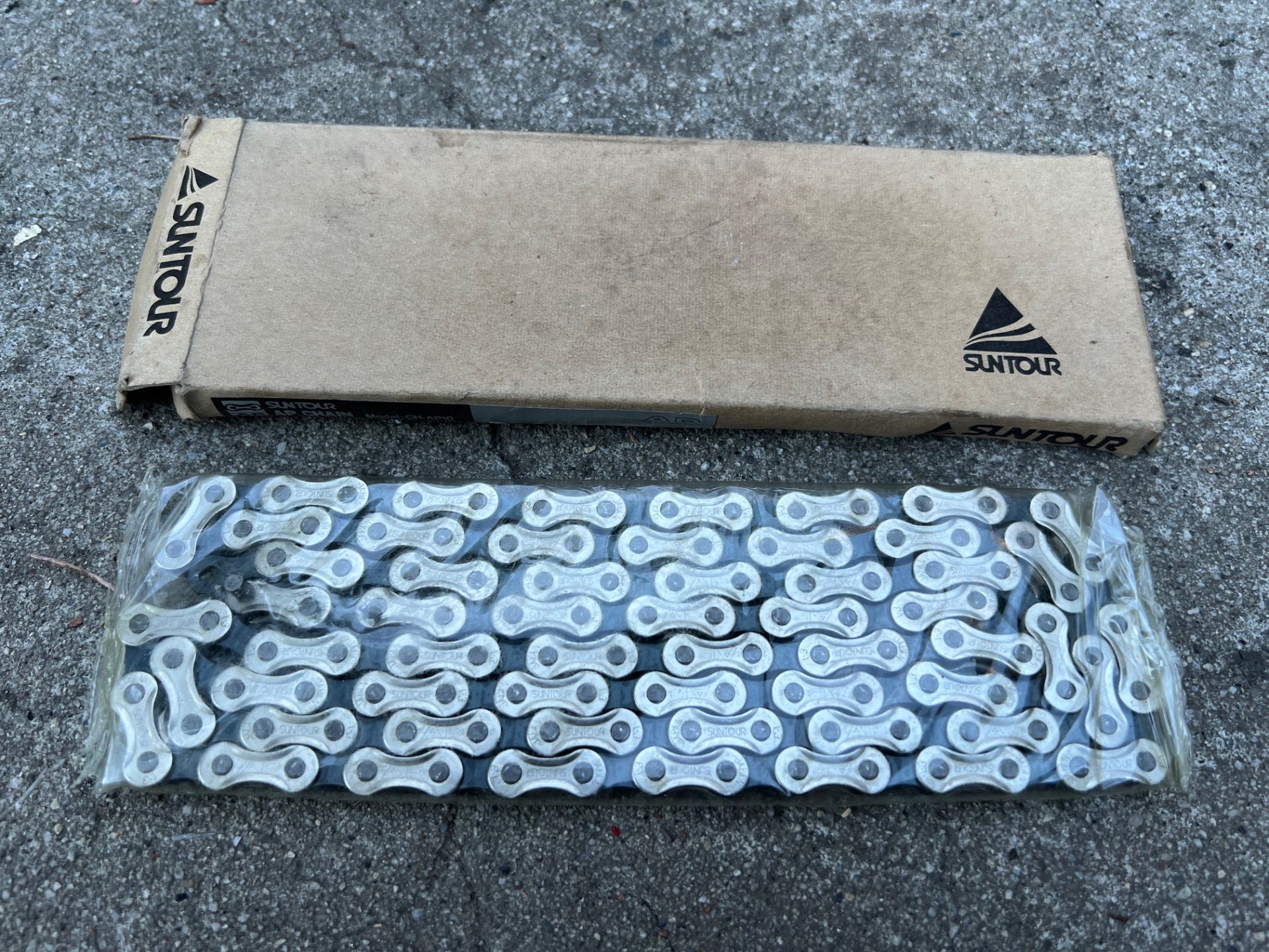 NOS Suntour CH-AP10 116L 6/7/8 Speed Chain Vintage Mountain Bike MTB Retro  - Image 2