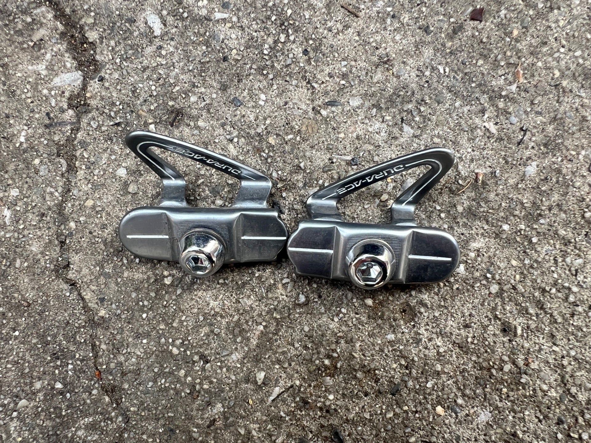 NOS NEW Shimano Dura Ace Brake Pad Insert Holders Gray Silver Vintage Retro Rim  - Image 2