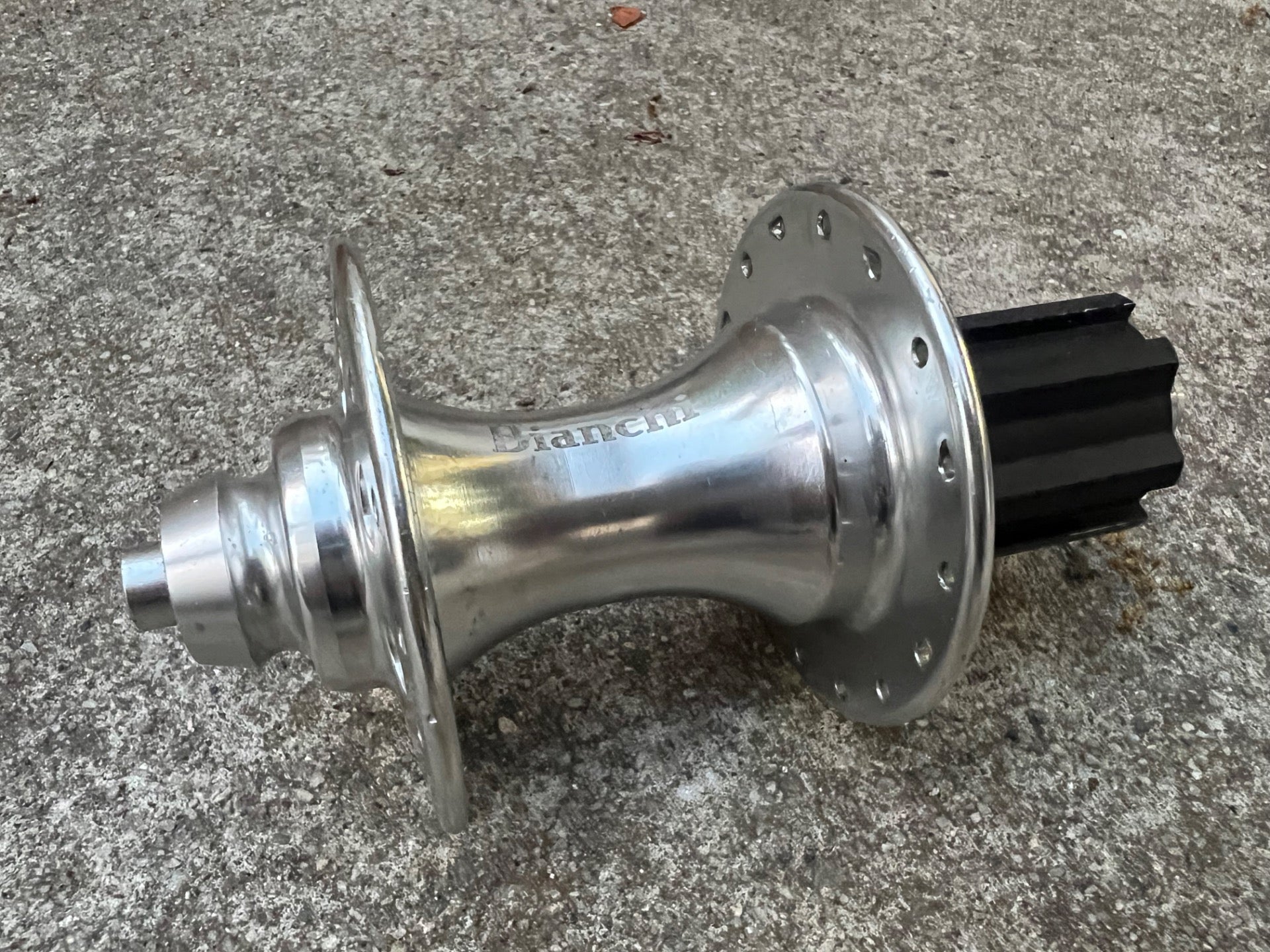 Bianchi ENE 130mm 9-12 Speed Campagnolo Ultra Drive Rear Hub Silver High Flange - Image 2