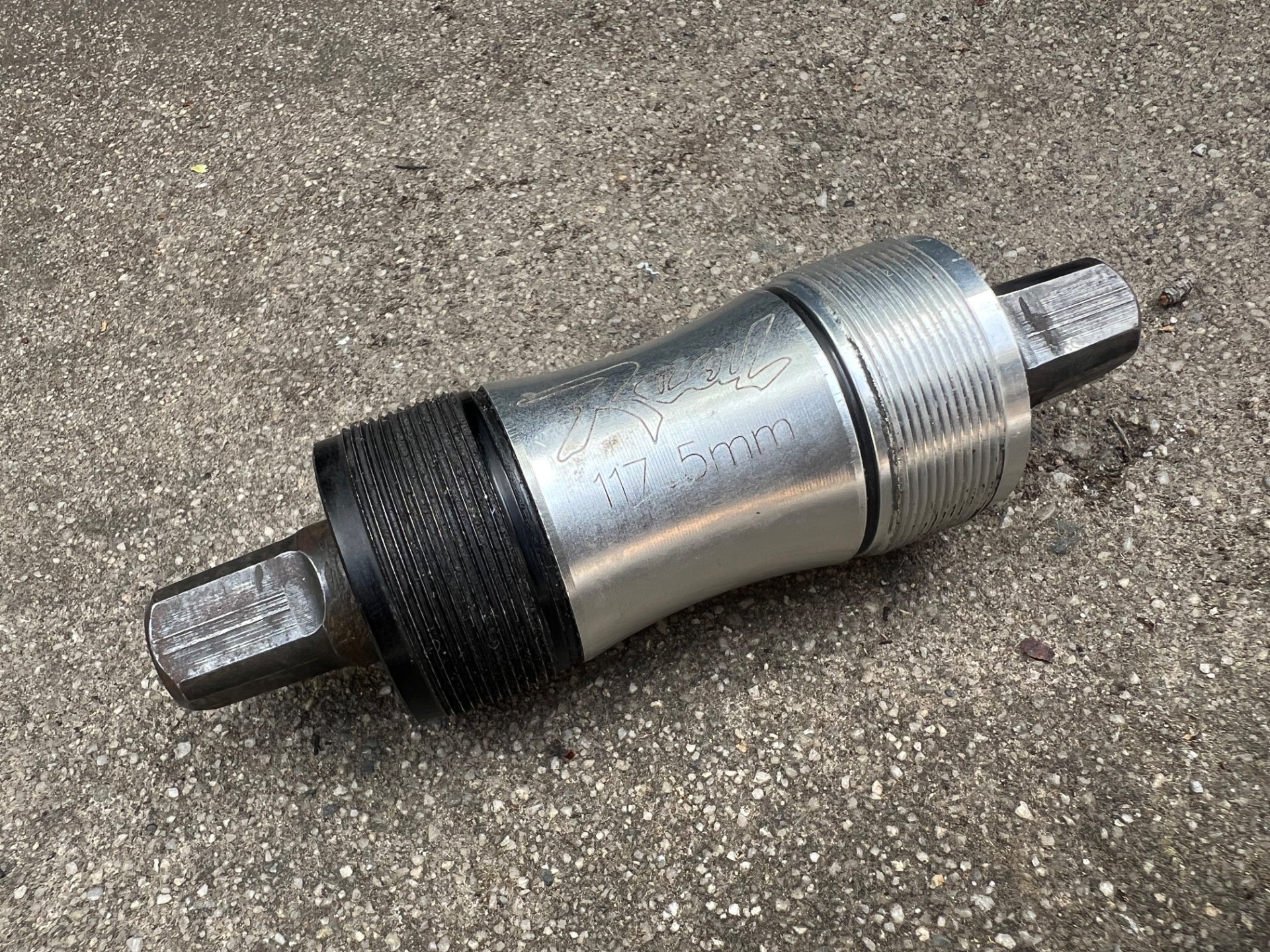 Real Bottom Bracket 117mm 68/73mm English Thread Square Taper Vintage Mountain  - Image 2