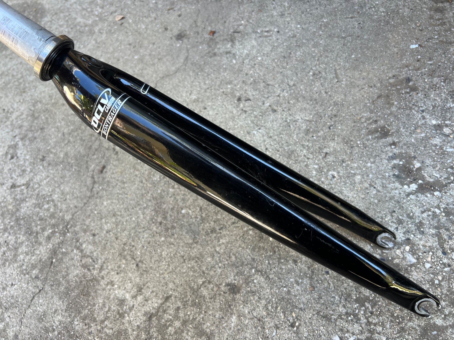 Bontrager Carbon OCLV Fork 700c 1 1/8” to 1 1/4” 9” Tapered Threadless Black - Image 2