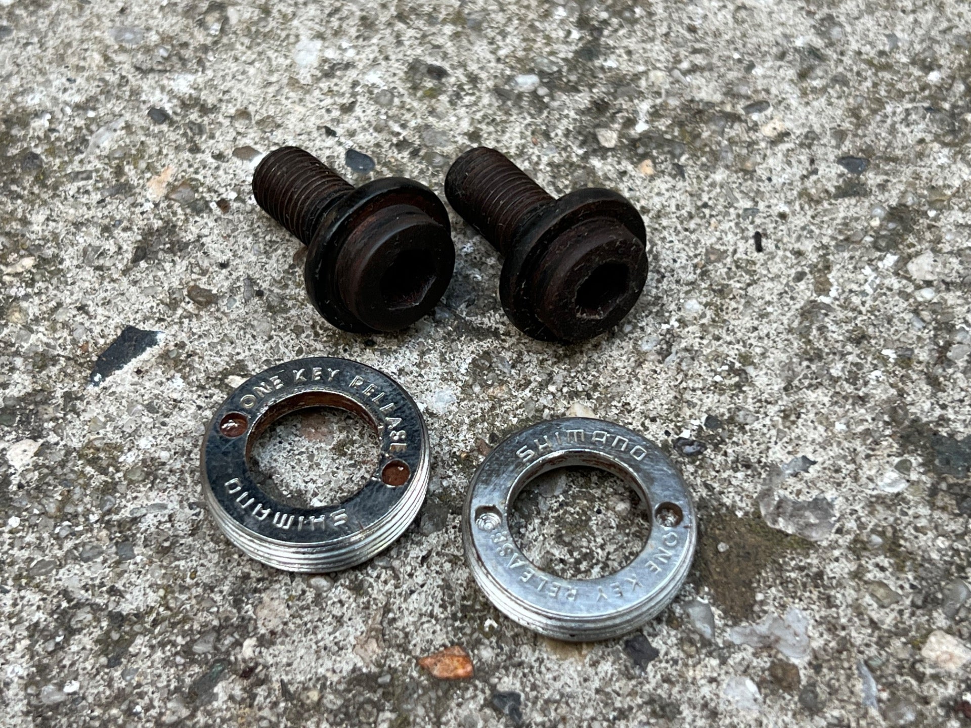 Shimano One Key Release Self Extracting Crank Bolts Vintage Road Touring Bike - Image 2