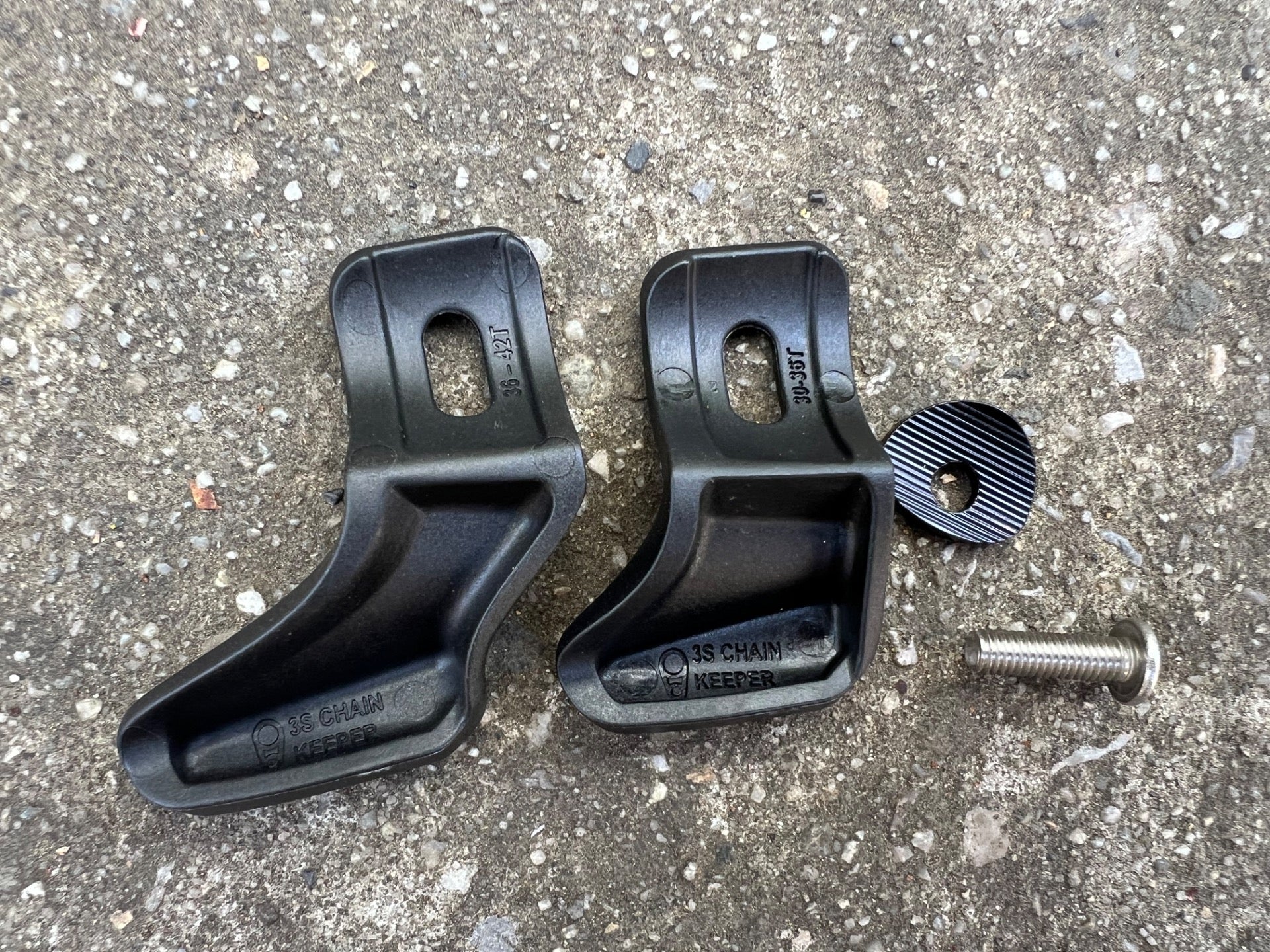 Trek 3S Chainkeeper 30-36T 36-42T Hardware Chainguide Black Plastic Road Bike  - Image 2