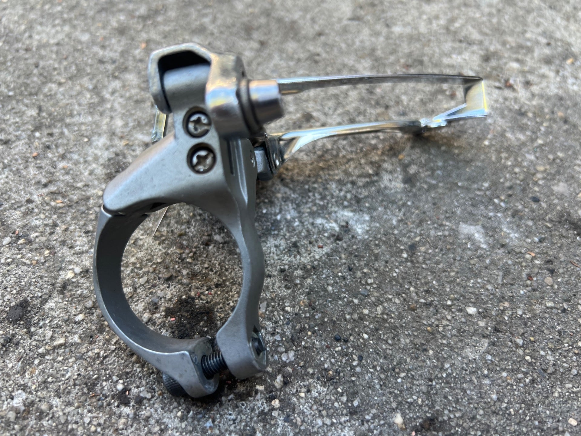 Shimano Ultegra FD-6700 34.9mm Bottom Pull Front Derailleur 10 Speed Double - Image 2