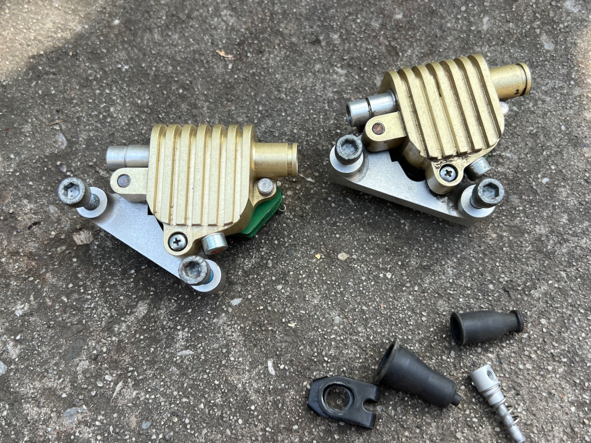 Rockshox Mechanical Disc Brake Calipers Gold Vintage Retro MTB Gold Front & Rear - Image 2