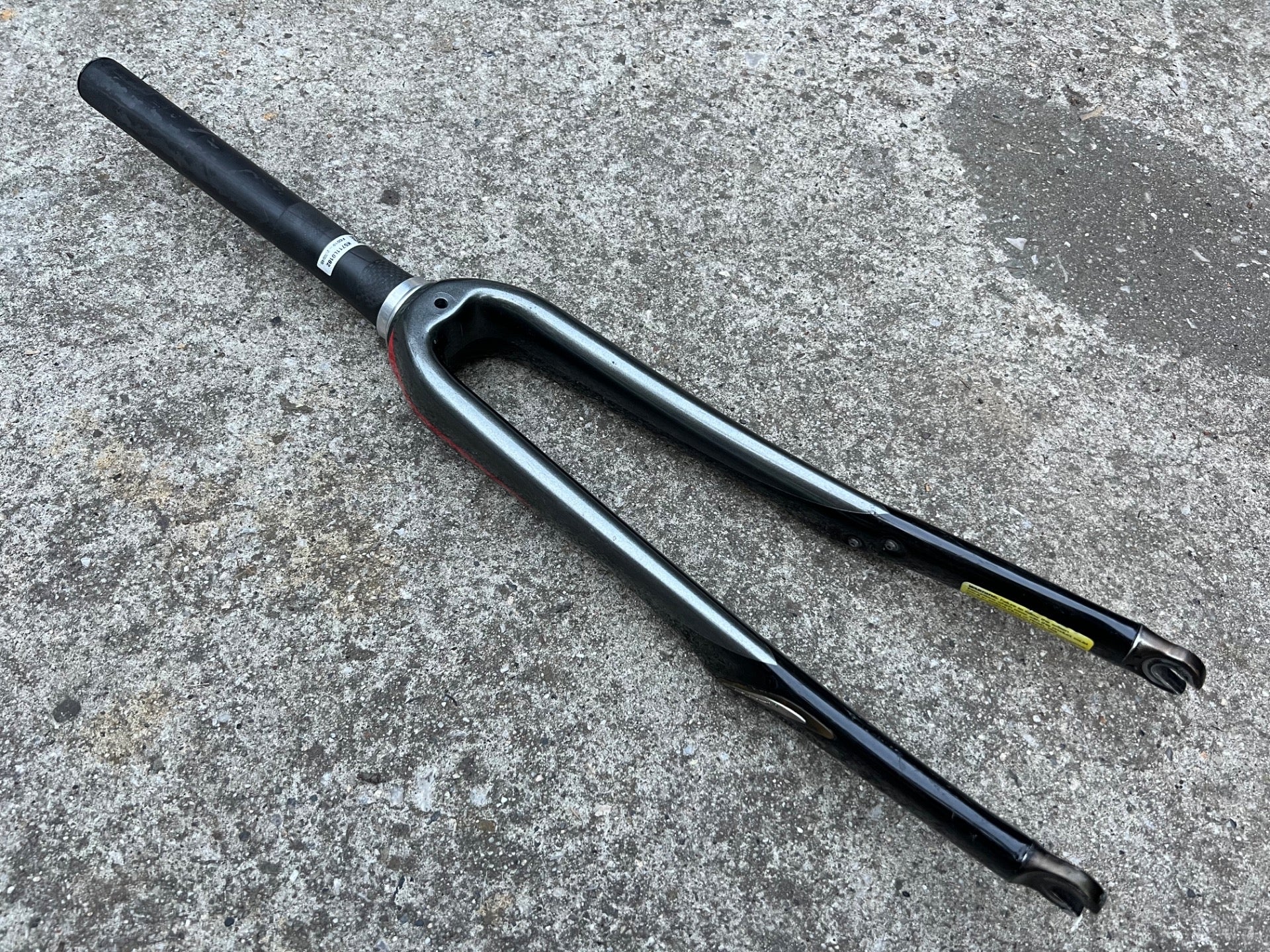 Specialized 700c Carbon Fork 1 1/8” to 1 1/4” Tapered Zertz SL3 Fact Gray Road  - Image 2