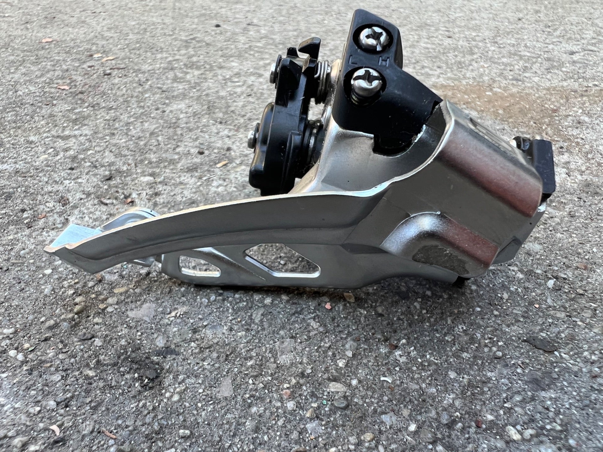 Shimano Deore FD-M615 34.9mm Dual Pull Double Front Derailleur MTB Touring Black - Image 2