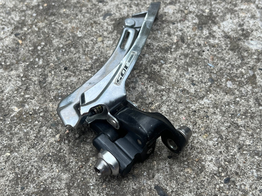 Shimano 105 FD-5700 Front Derailleur Braze On Bottom Pull Double Road 2x10 Speed - Image 2