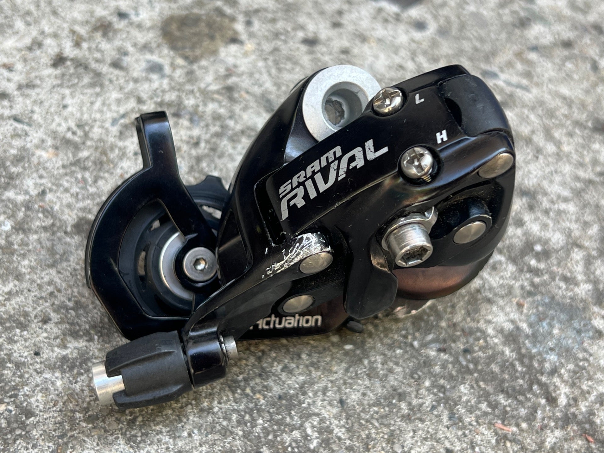 SRAM Rival 10 Speed Short Cage Rear Derailleur Exact Actuation Black Road Bike  - Image 2