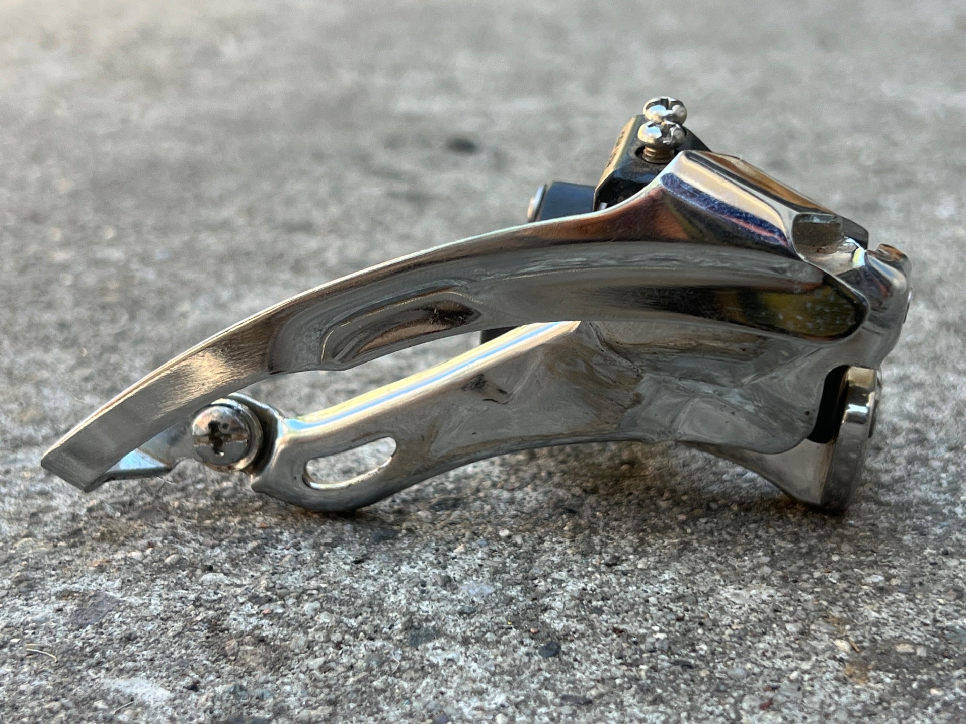 Shimano Deore XT FD-M739 Front Derailleur 28.6mm Top Pull Low Clamp MTB - Image 2