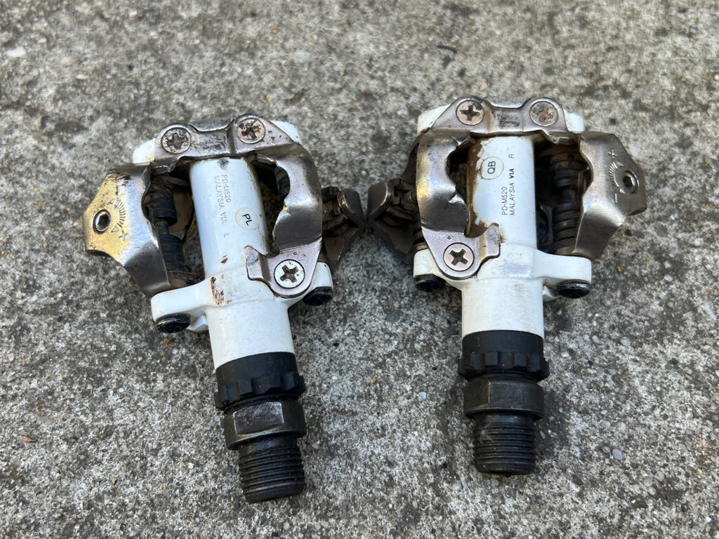 Shimano PD-M520 Clipless SPD Pedals MTB Mountain Gravel Dual Sided Entry   - Image 2