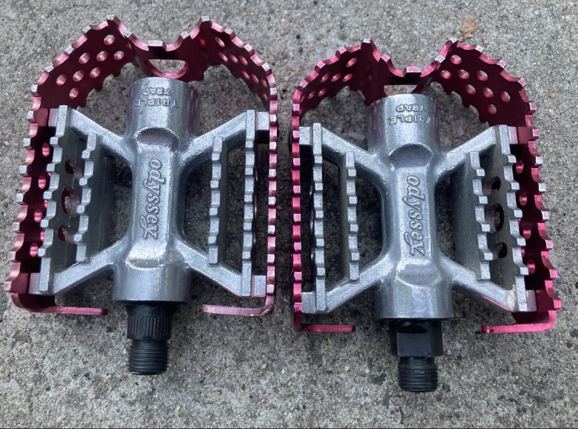 Odyssey Triple Trap 9/16” Pedals Red Pink Anodized Vintage BMX ATB OG Aluminum - Image 2