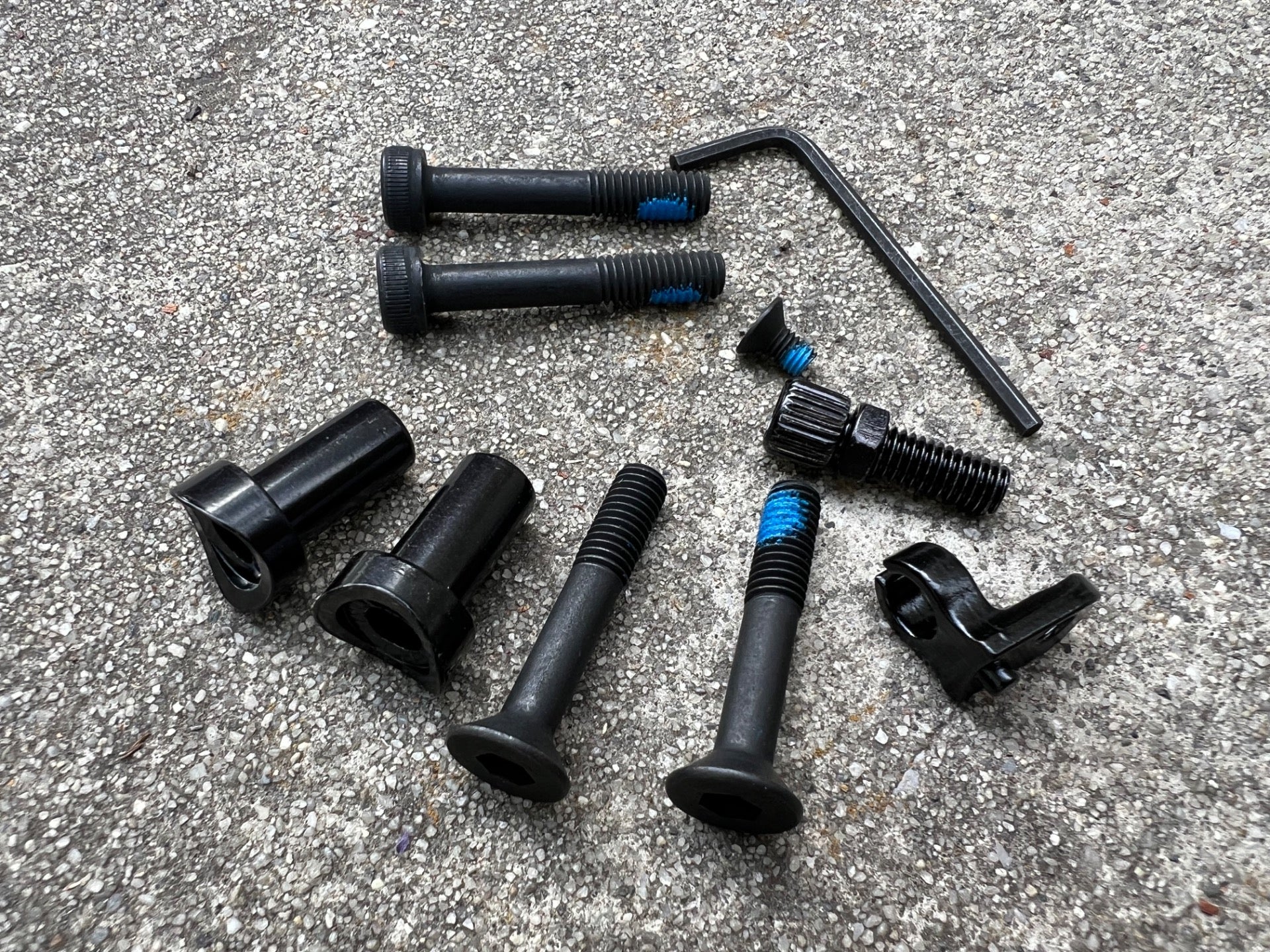 S&M Replacement Thread-On 990 U-Brake Mount Kit BMX 6x1mm (S&M/Fit) - Image 2