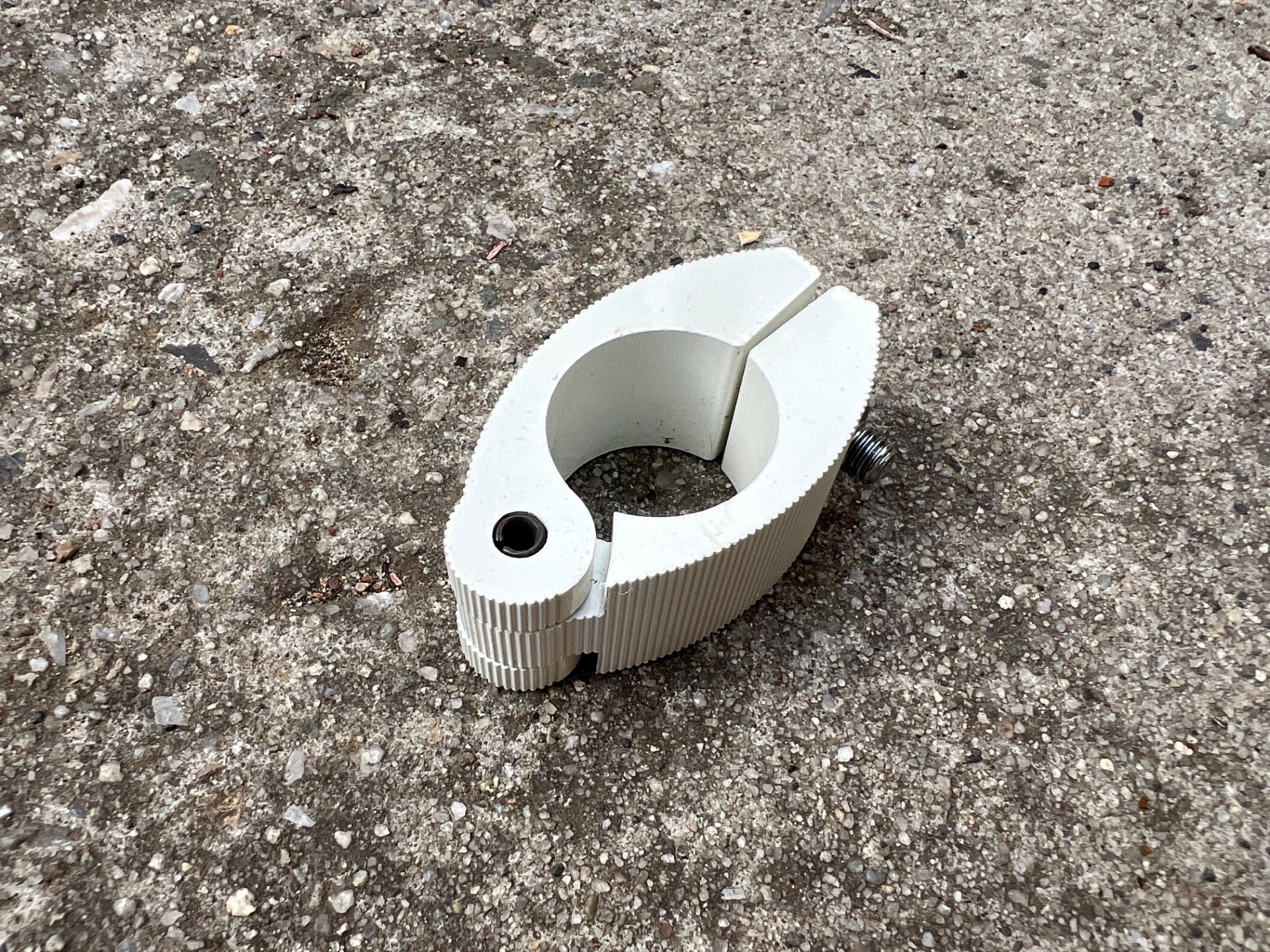NOS Strong 25.4mm BMX Seatpost Clamp Hinged Hinge Bolt On White Retro OG 80’s - Image 2