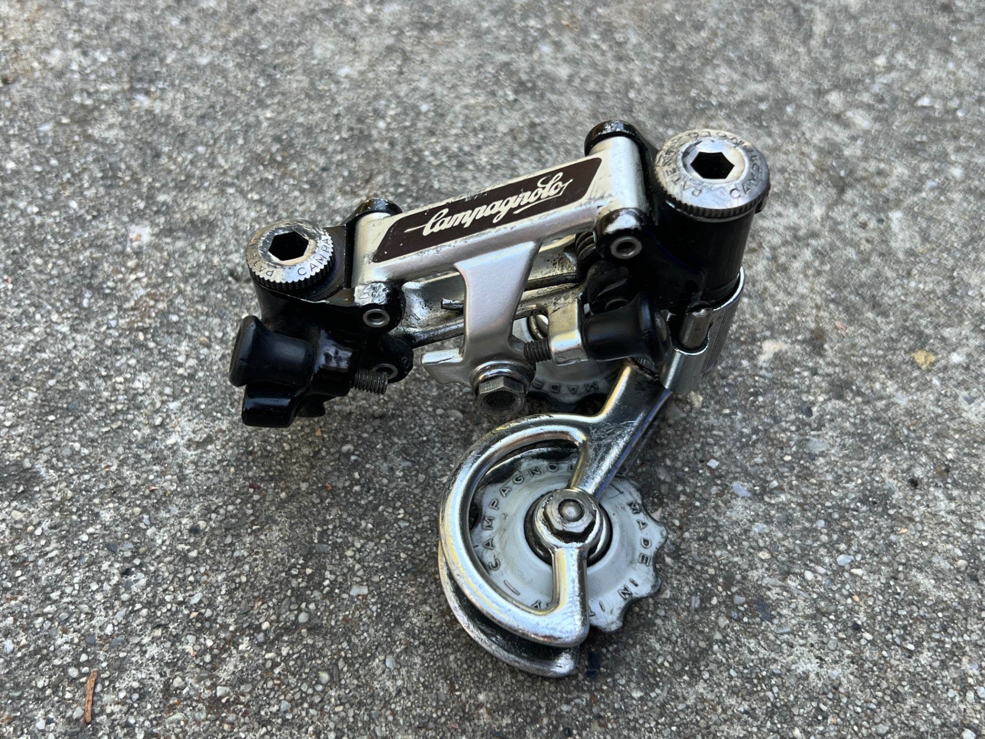 Campagnolo Super Record Rear Derailleur Titanium TI Black Vintage Road Pat 84 - Image 2