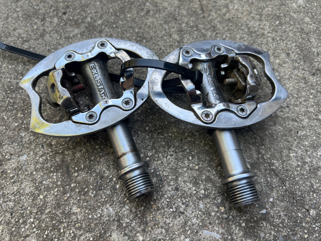 Exustar Clipless Pedals Gravel Road Bike SPD Silver Chrome Gray 9/16” - Image 2