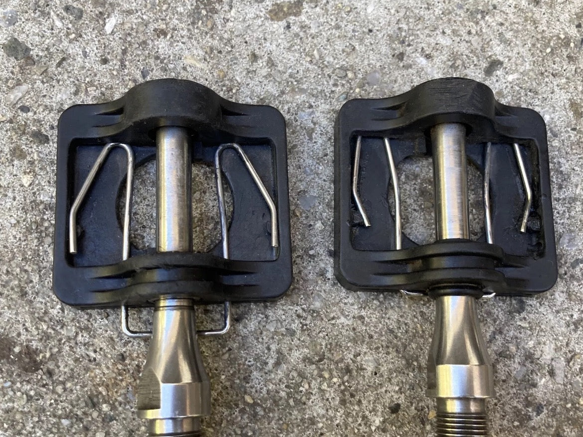 Avenir Vintage Clipless Pedals Black MTB Retro Bike Silver Chrome Road Gravel - Image 2