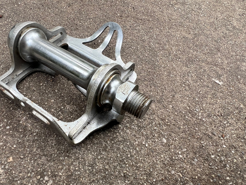 Lyotard Berthet 1/2” Left Non Drive Side Pedal Chrome Vintage Retro Steel Road  - Image 2
