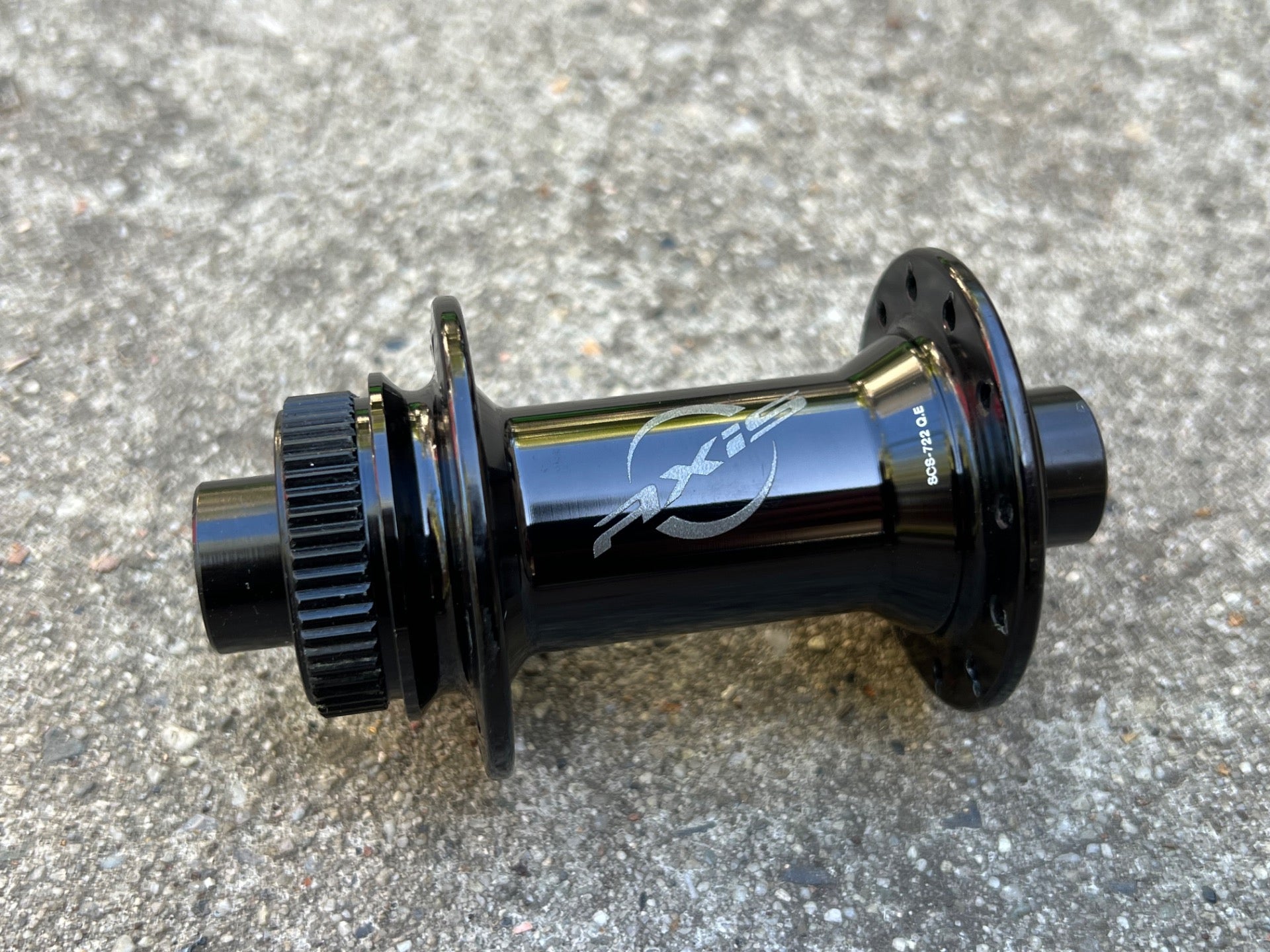 Specialized Axis Front Hub 12x100mm 24H Hole Centerlock Disc Mountain Bike Black - Image 2