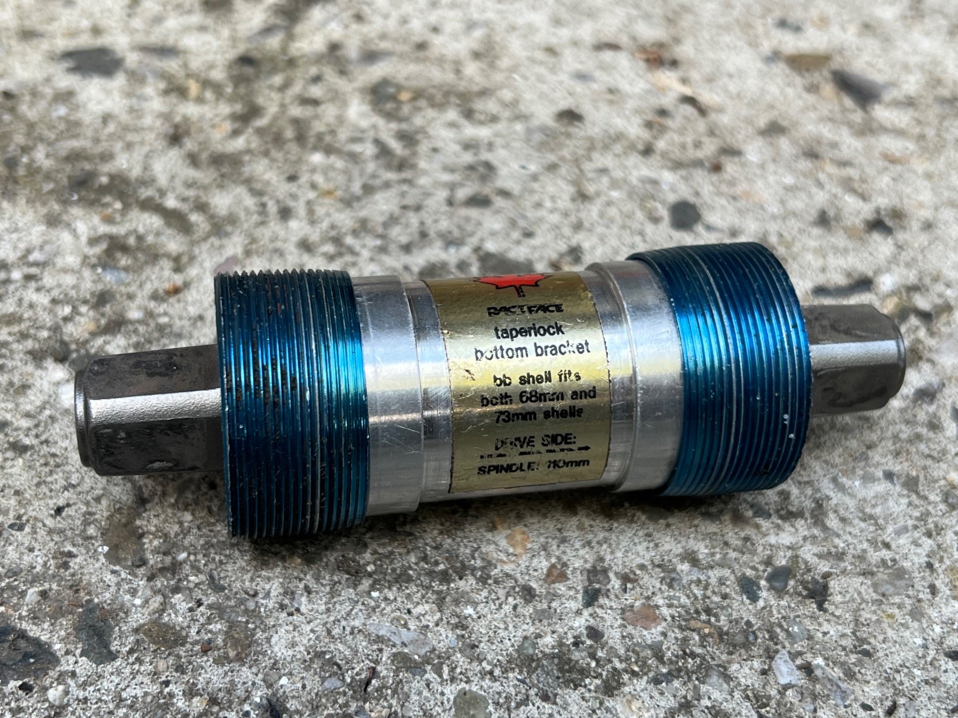 Raceface Titanium Taperlock Bottom Bracket 110mm English Thread 68/73mm Vintage  - Image 2