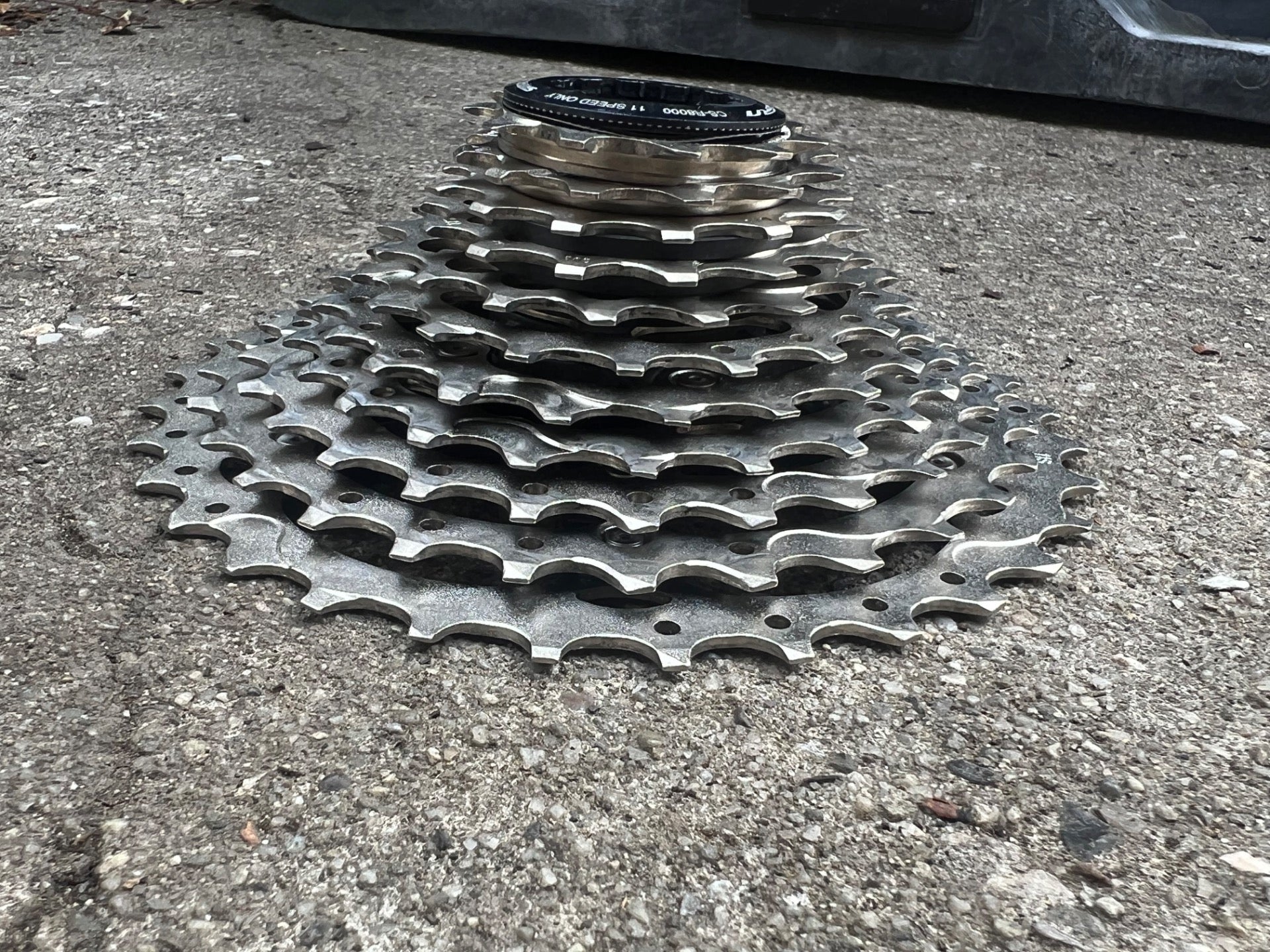 Shimano Ultegra CS-R8000 11-32T 11 Speed Cassette Wide Range Road Gravel Bike  - Image 2