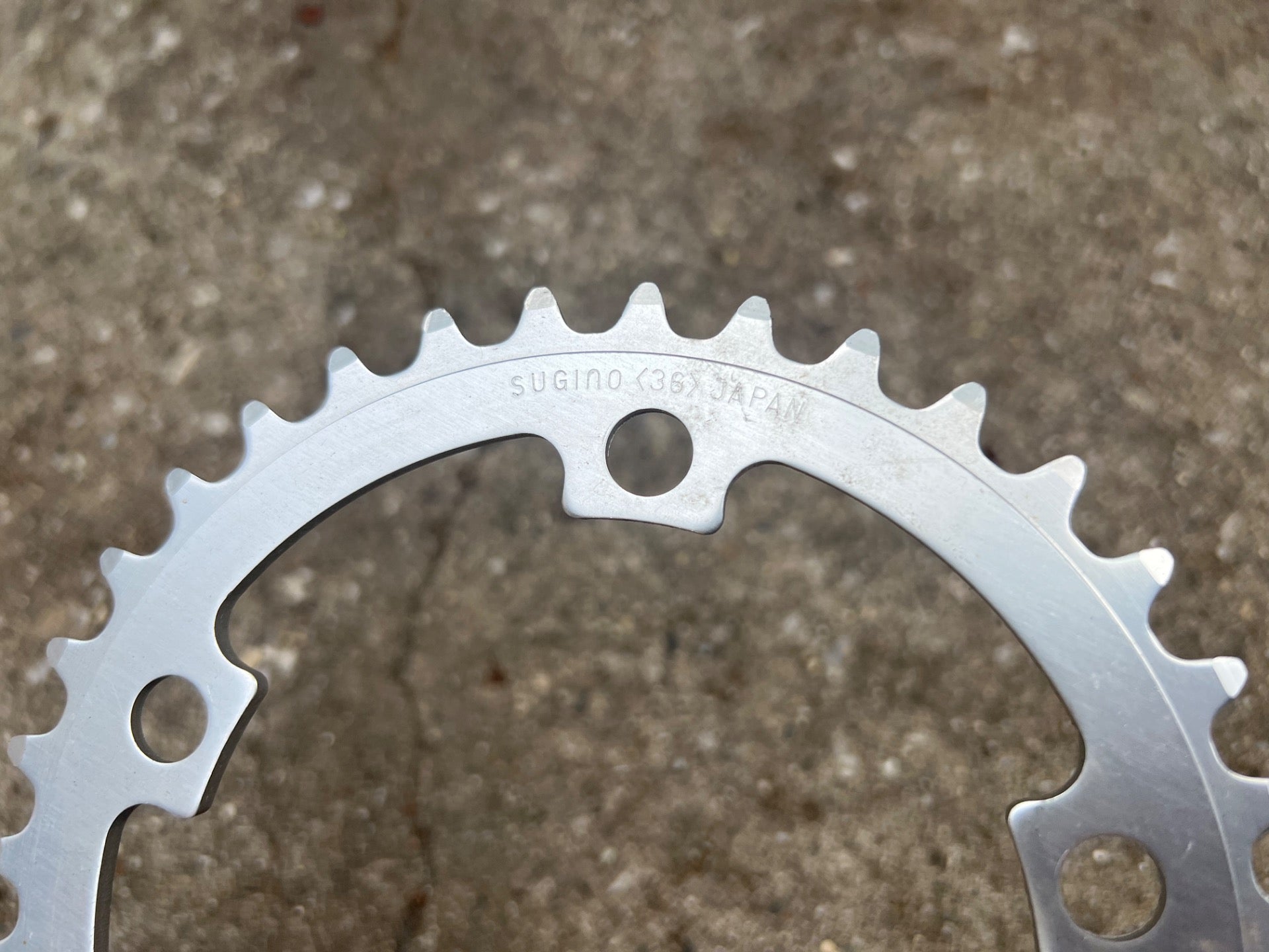 NOS Sugino 110 BCD 36T Chainring Middle Silver MTB ATB Road Touring Vintage Bike - Image 2