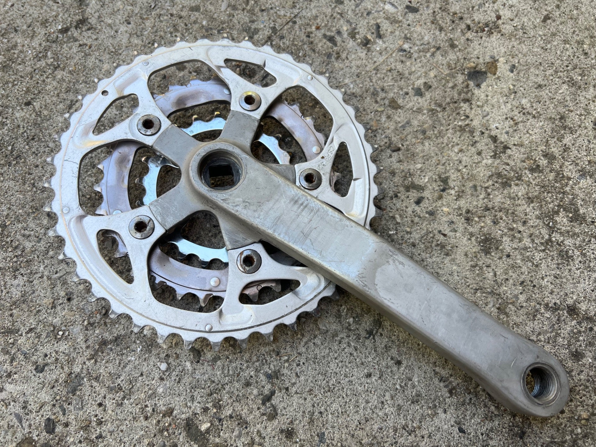 White Industires Sugino Crankset 175mm 22/32/42T Vintage MTB  - Image 2