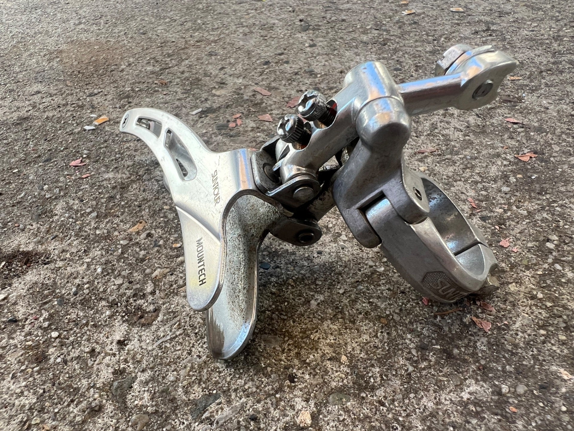 VGC Suntour Mountech Front Derailleur 28.6mm Vintage MTB ATB Triple Bottom Pull  - Image 2