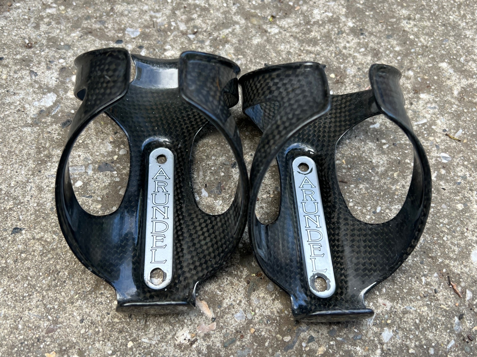 Arundel Carbon Fiber Bottle Cage Set Pair 65 Grams Road Bike Cycling Racing  - Image 2