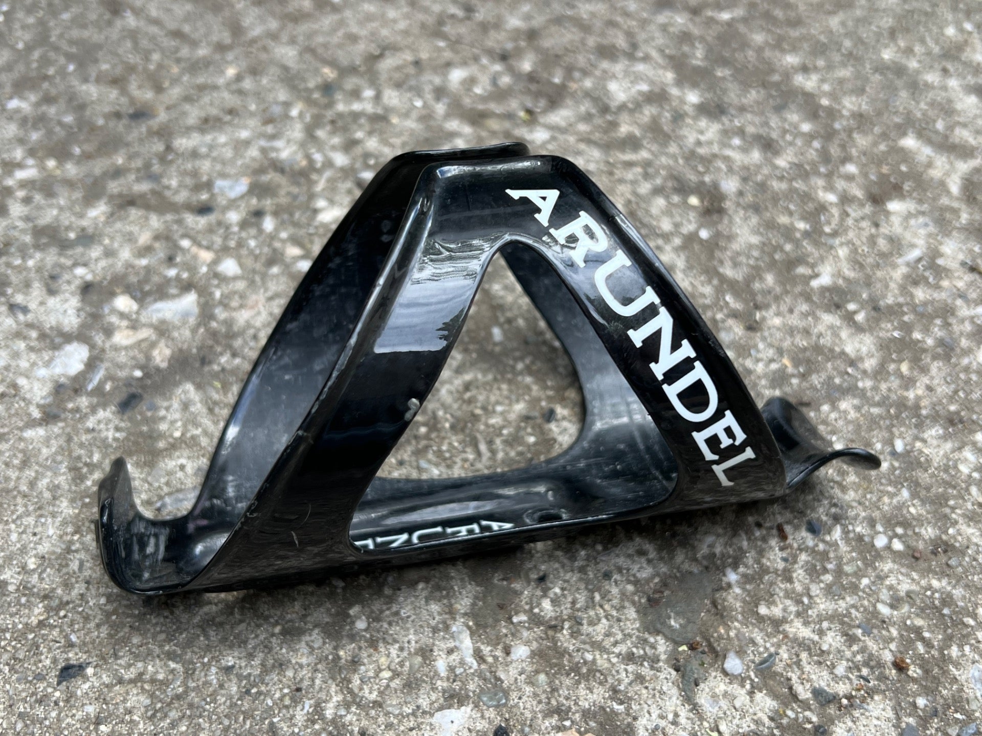Arundel Carbon Fiber Bottle Cage Road Bike Black 33 Grams  - Image 2