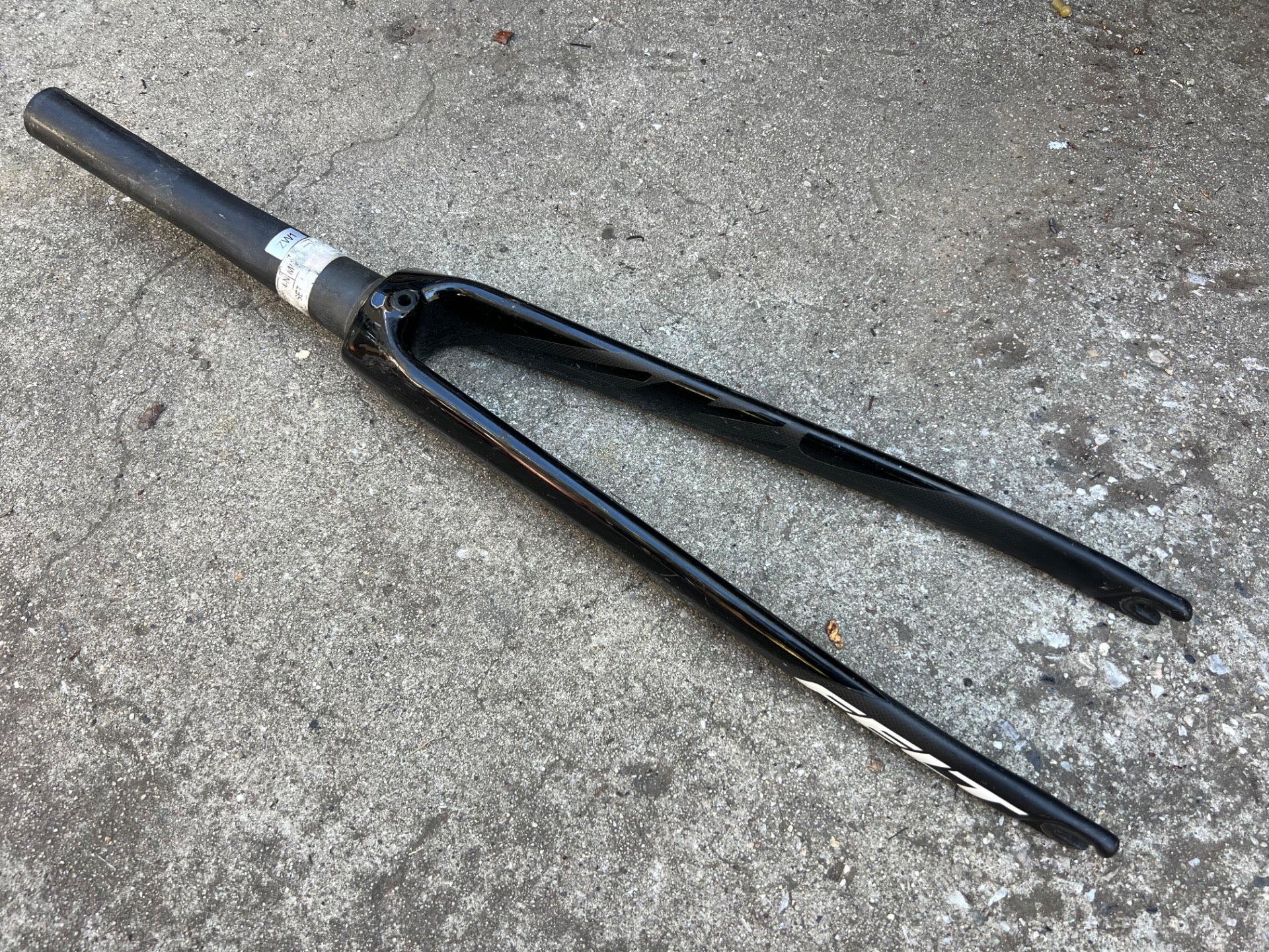 Felt Carbon Fork 700c 1 1/8” to 1 1/2” 8” Tapered Steerer Black Road Bike Fiber - Image 2