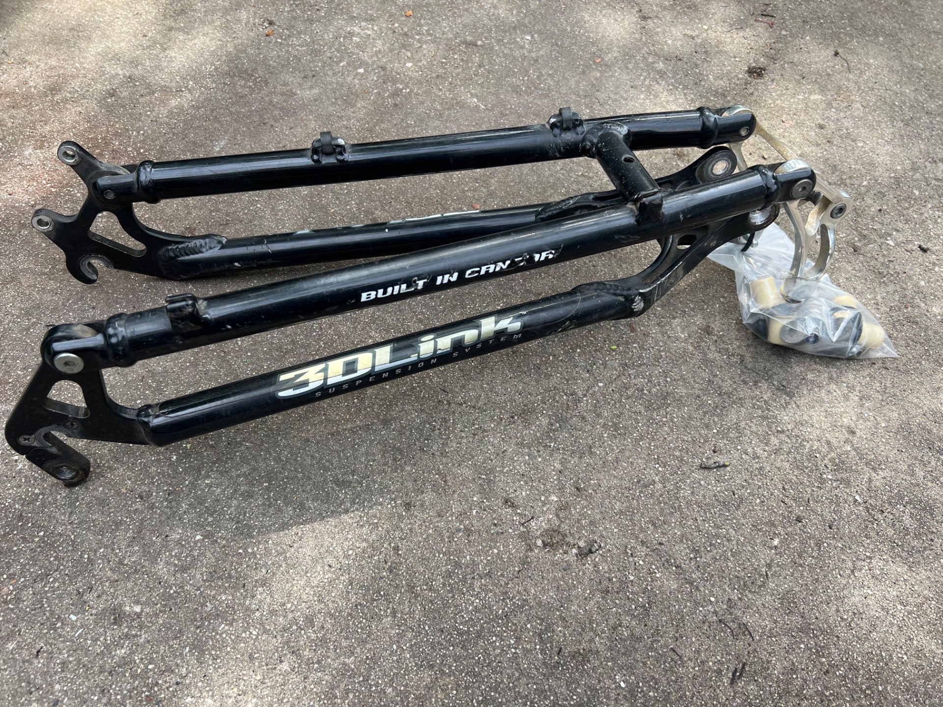 Rocky Mountain Element Rear End Triangle Linkage Black Vintage MTB  - Image 2