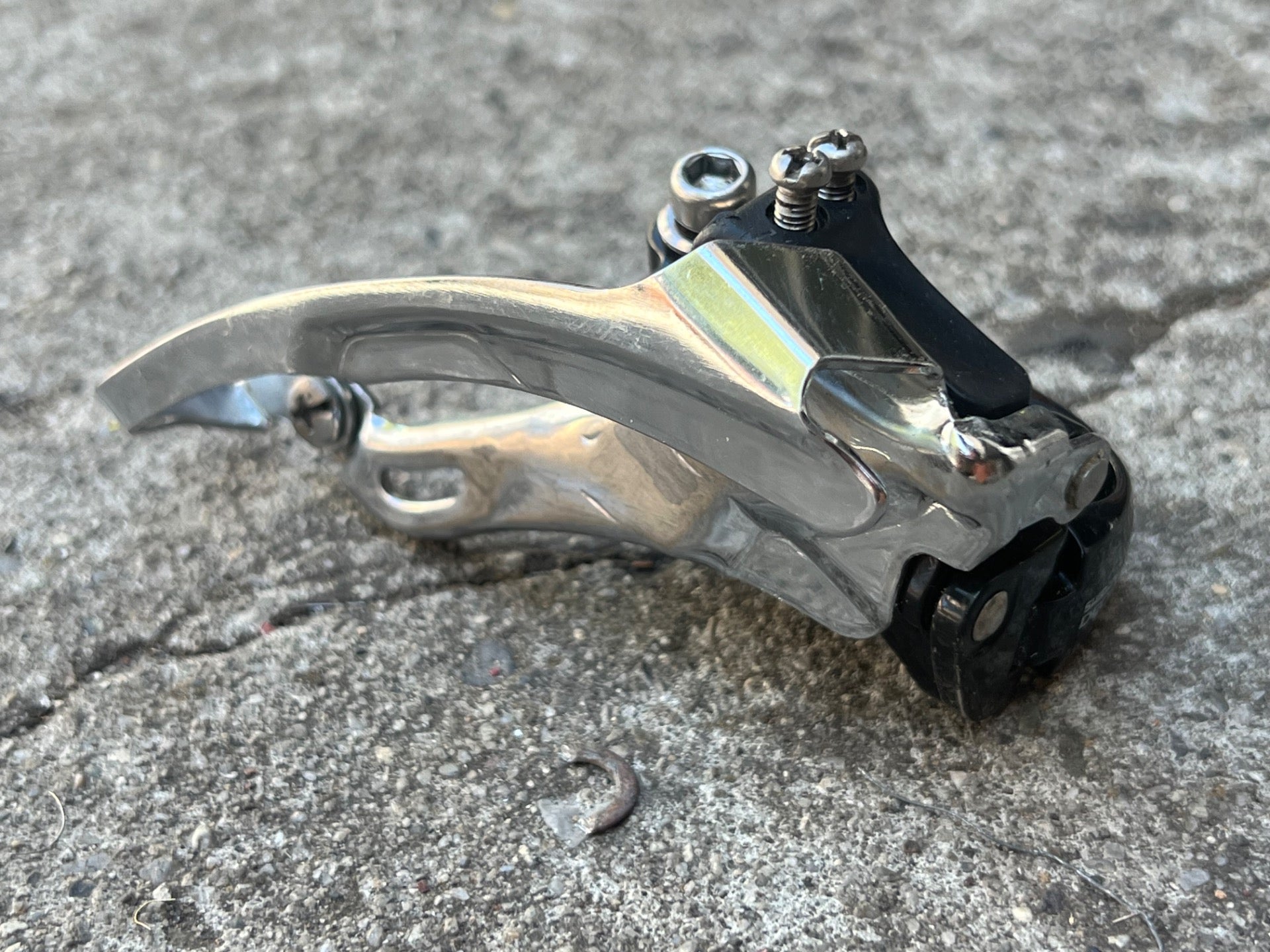 Shimano Deore LX M567 28.6mm Bottom Pull Front Derailleur 3x8 Triple Black MTB - Image 2