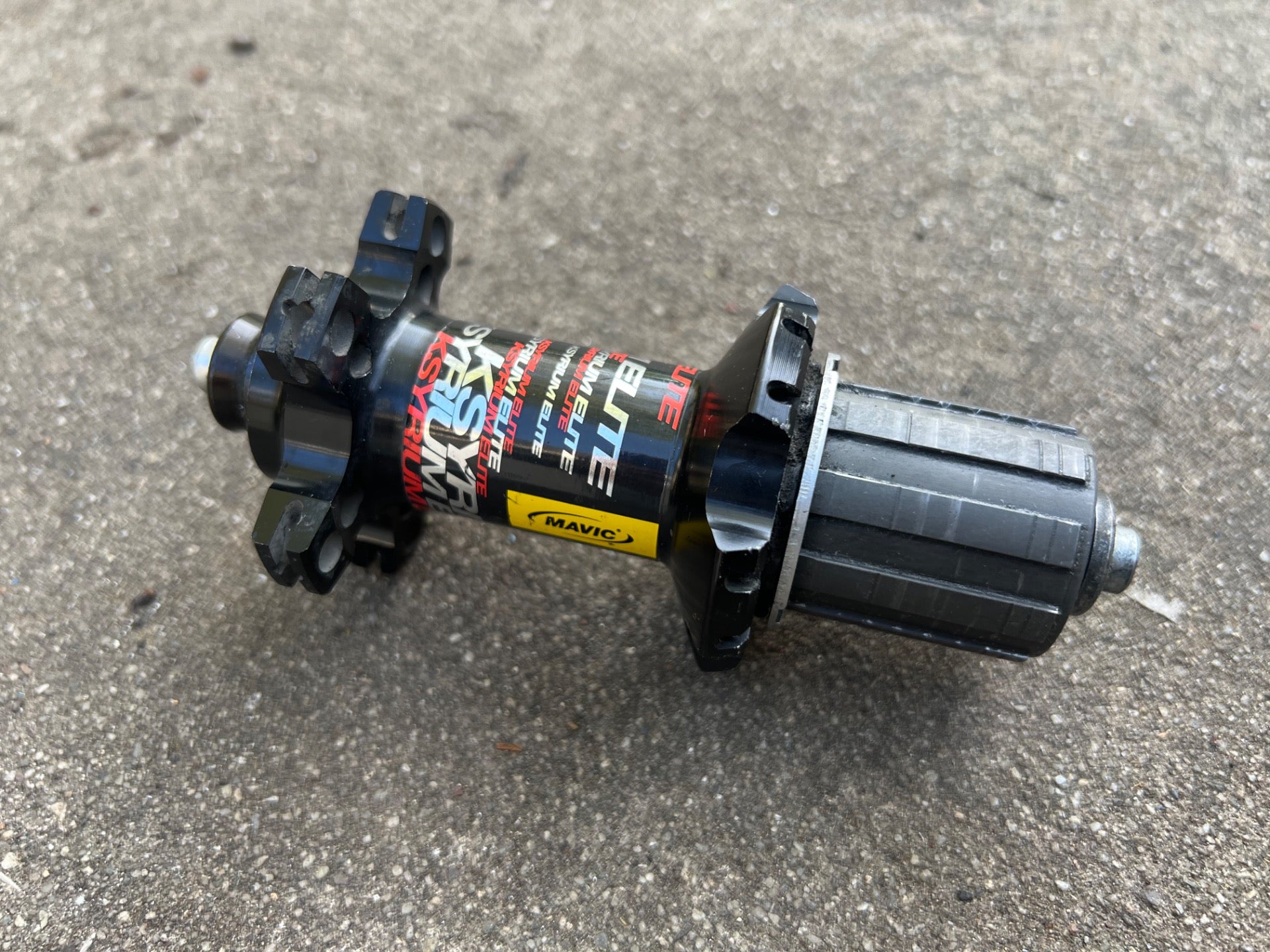 Mavic Ksyrium Elite Rear Hub 20H 130mm With Spacer 8-11 Speed Shimano Road Bike  - Image 2
