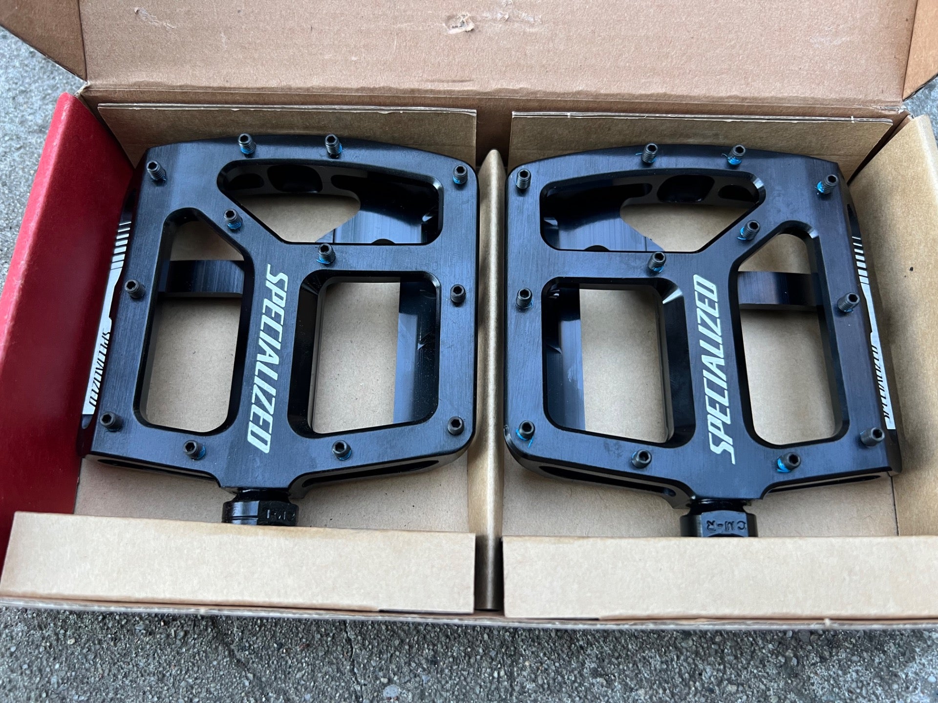 NEW Specialized Bennies Sealed Bearing Flat Pedals MTB Mountain Black Platform - Image 2