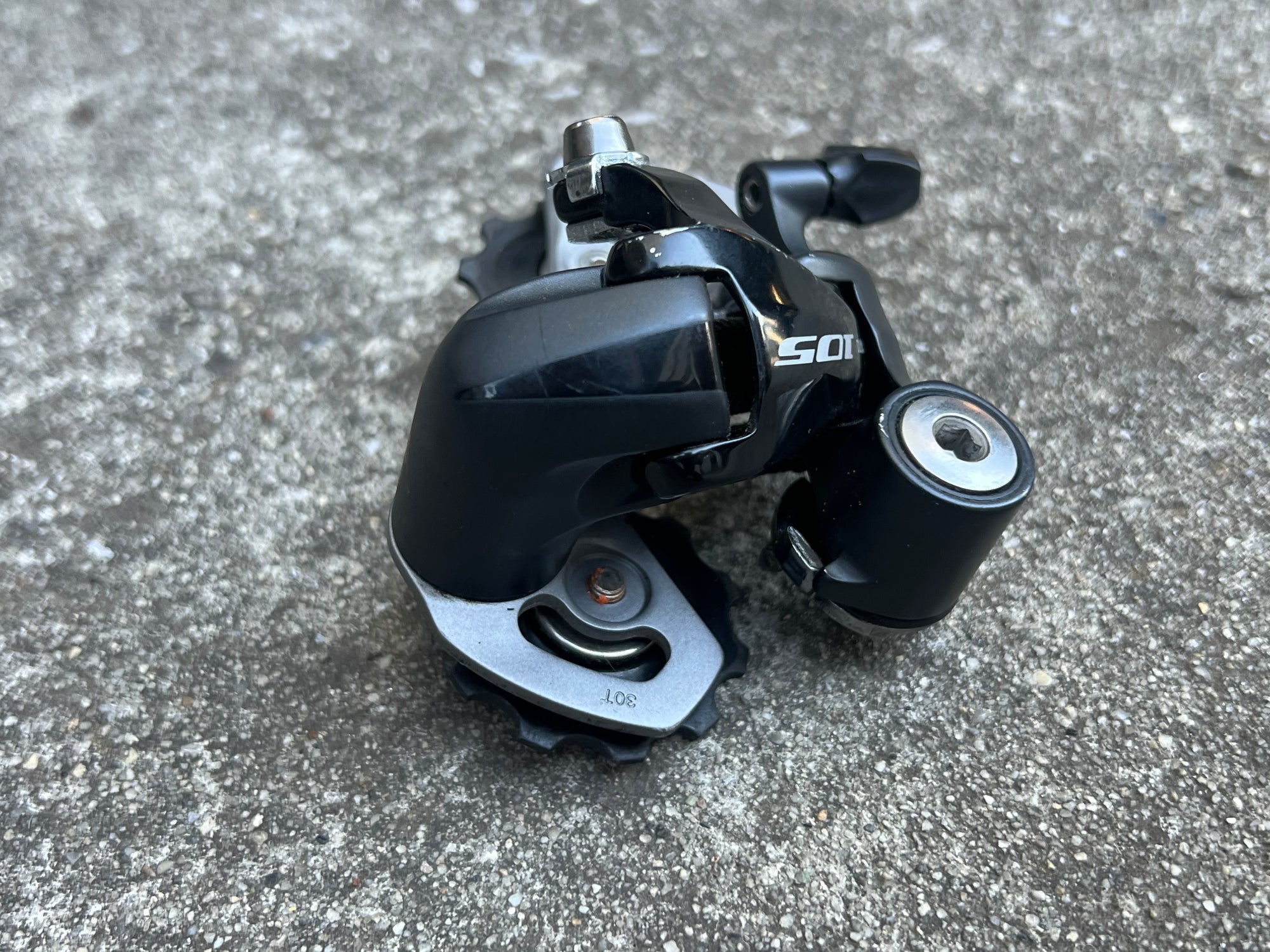 Shimano 105 RD-5700 Short Cage 10 Speed Rear Derailleur Road Bike Black