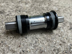 NOS NEW Shimano Deore XT 113x68mm BB-UN72 Square Taper Bottom Bracket English