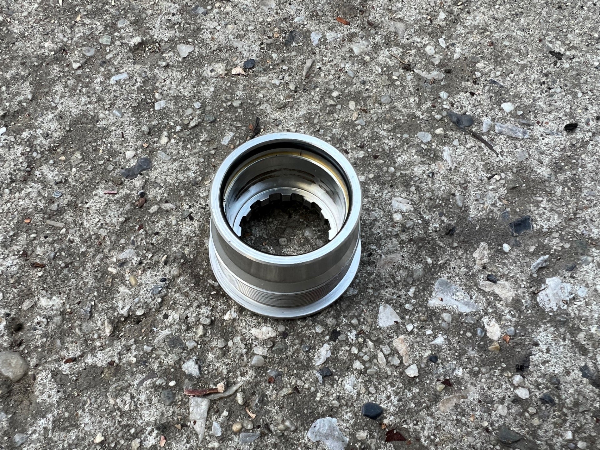 Campagnolo Record Drive Side Right 36x24T Italian Thread Bottom Bracket Cup Gray - Image 3