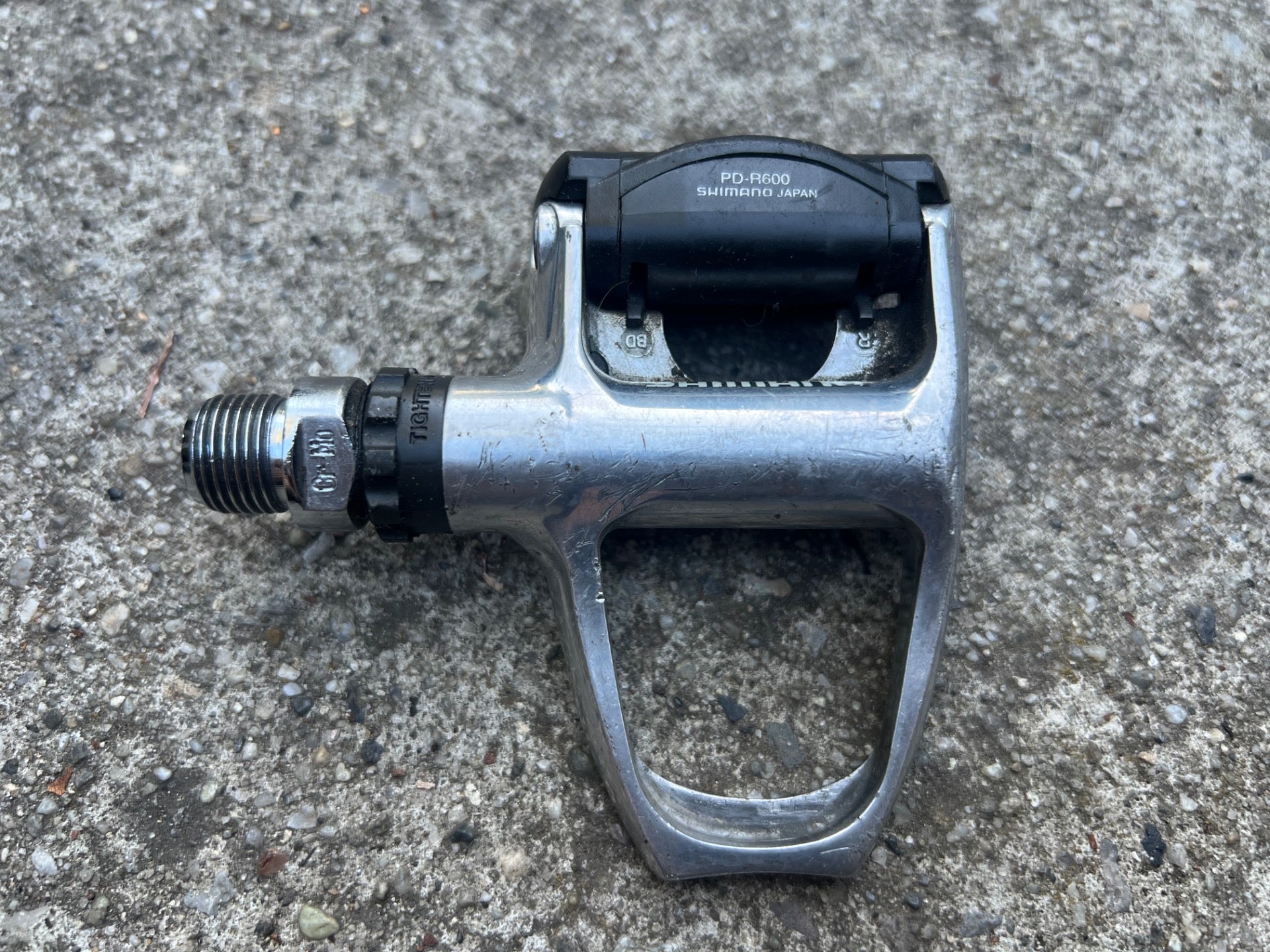 Shimano PD-R600 Right Drive Side Pedal SPD SL Clipless Road Gravel Bike Silver  - Image 3