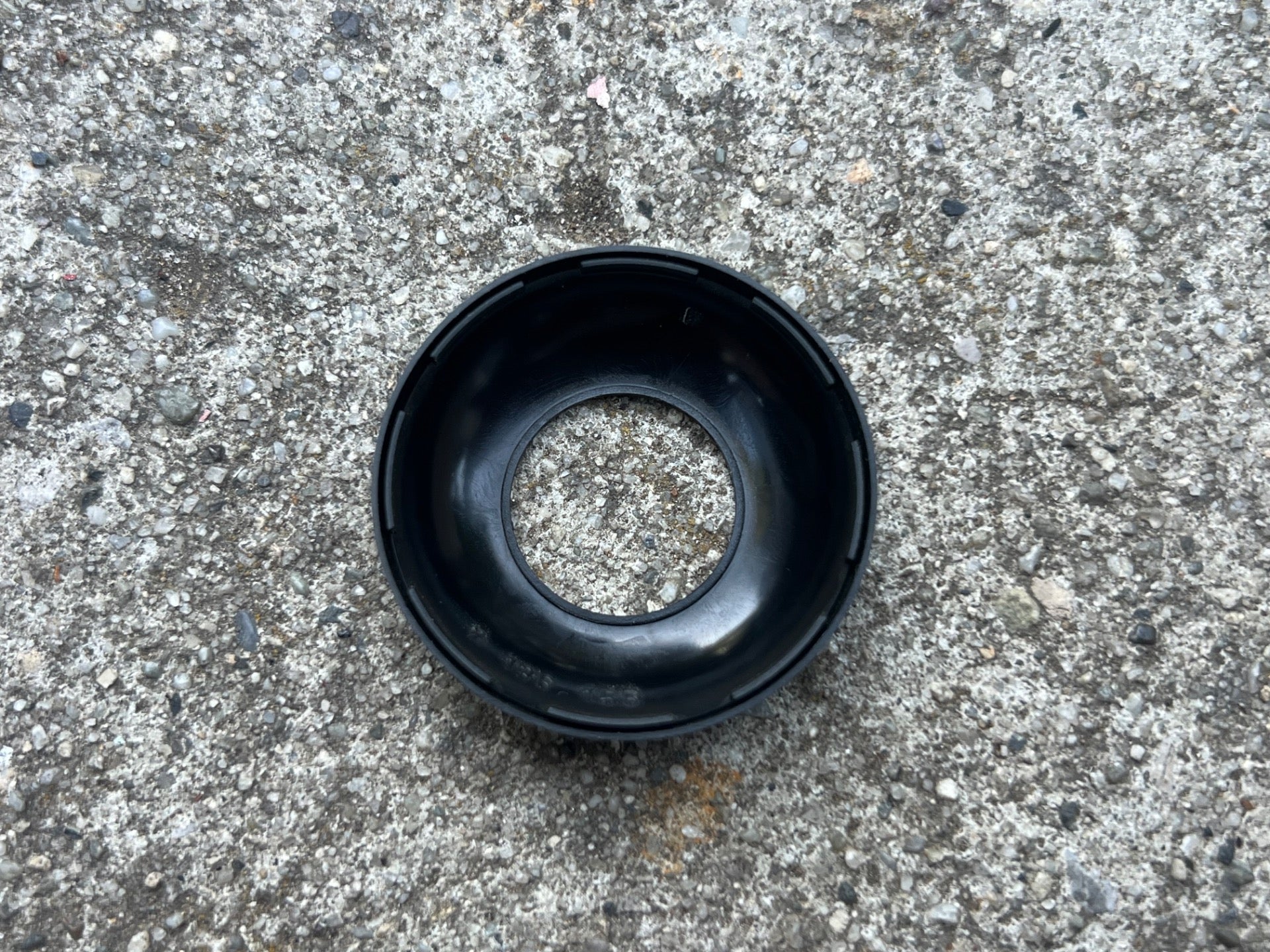 NEW Campagnolo Hub Dust Seal Bora Shamal Nucleon Black Road Bike Cycling Campy  - Image 3