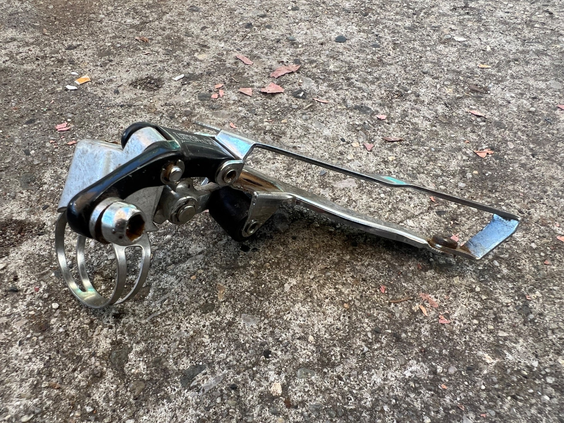 Shimano Deore XT M730 28.6mm Bottom Pull Front Derailleur Triple Band Clamp  - Image 3